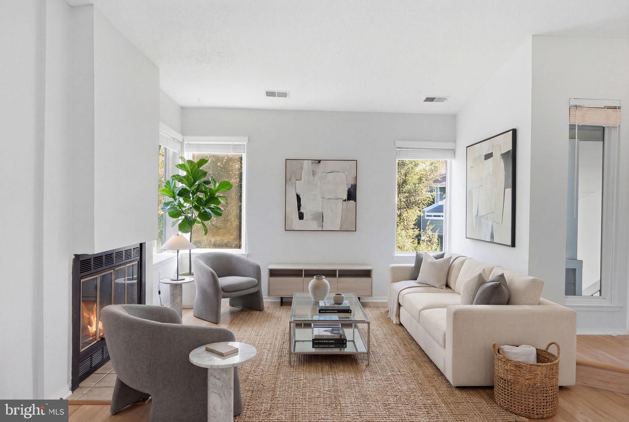 VILLA RIDGE CONDOMINIUMS - Residential