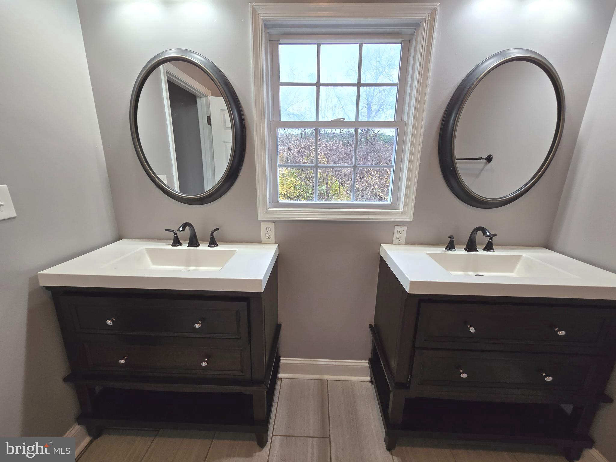 AMANDAS RIDGE - Residential