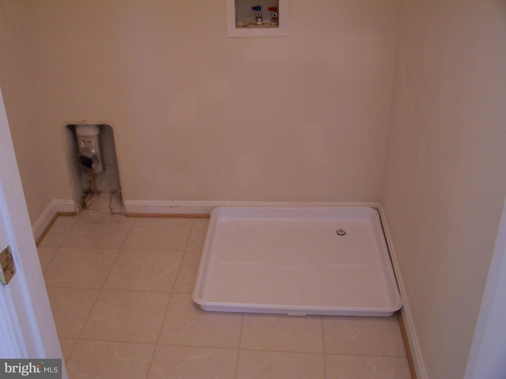 HOLLY ACRES - Residential