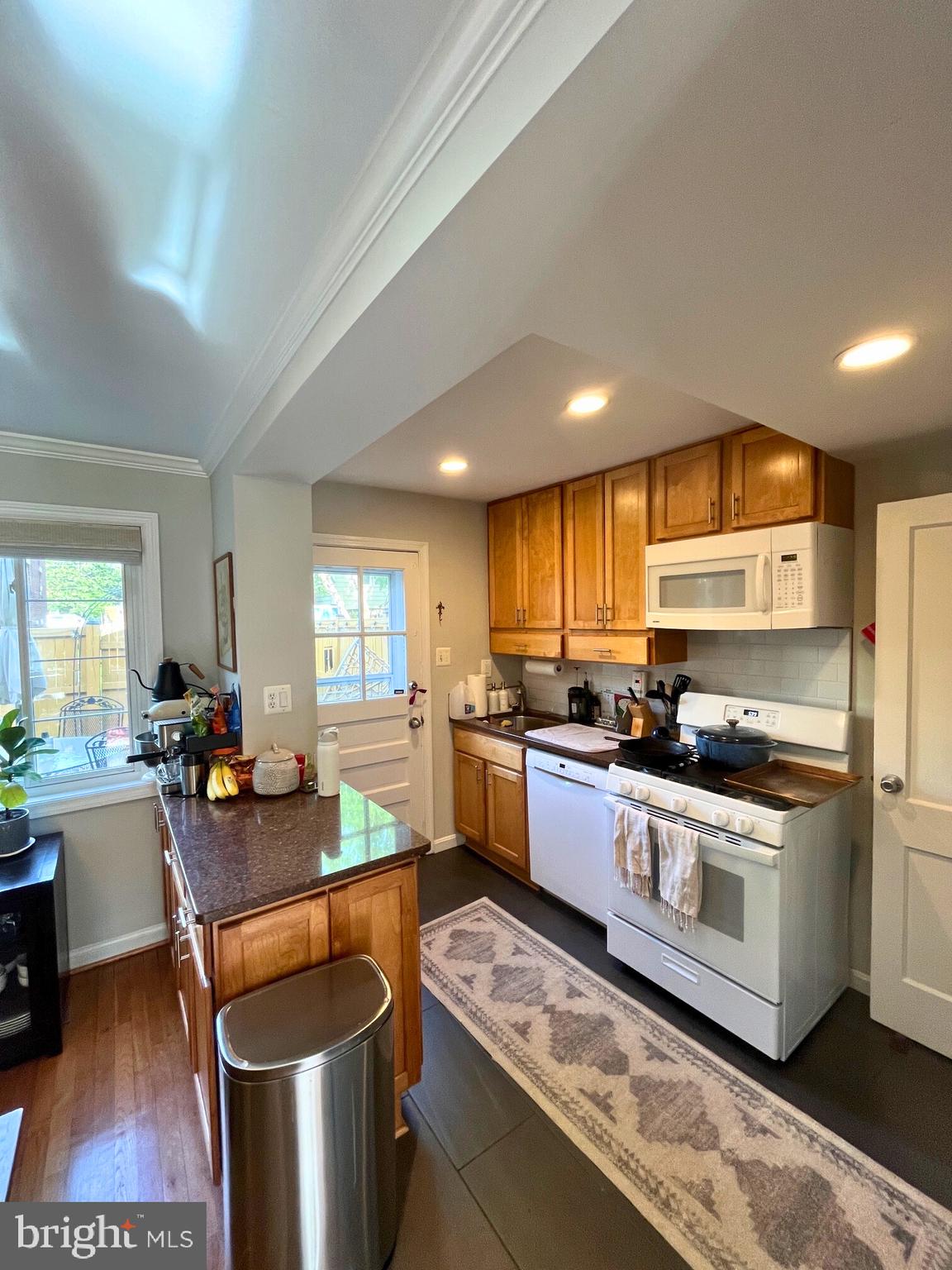 DEL RAY - Residential Lease