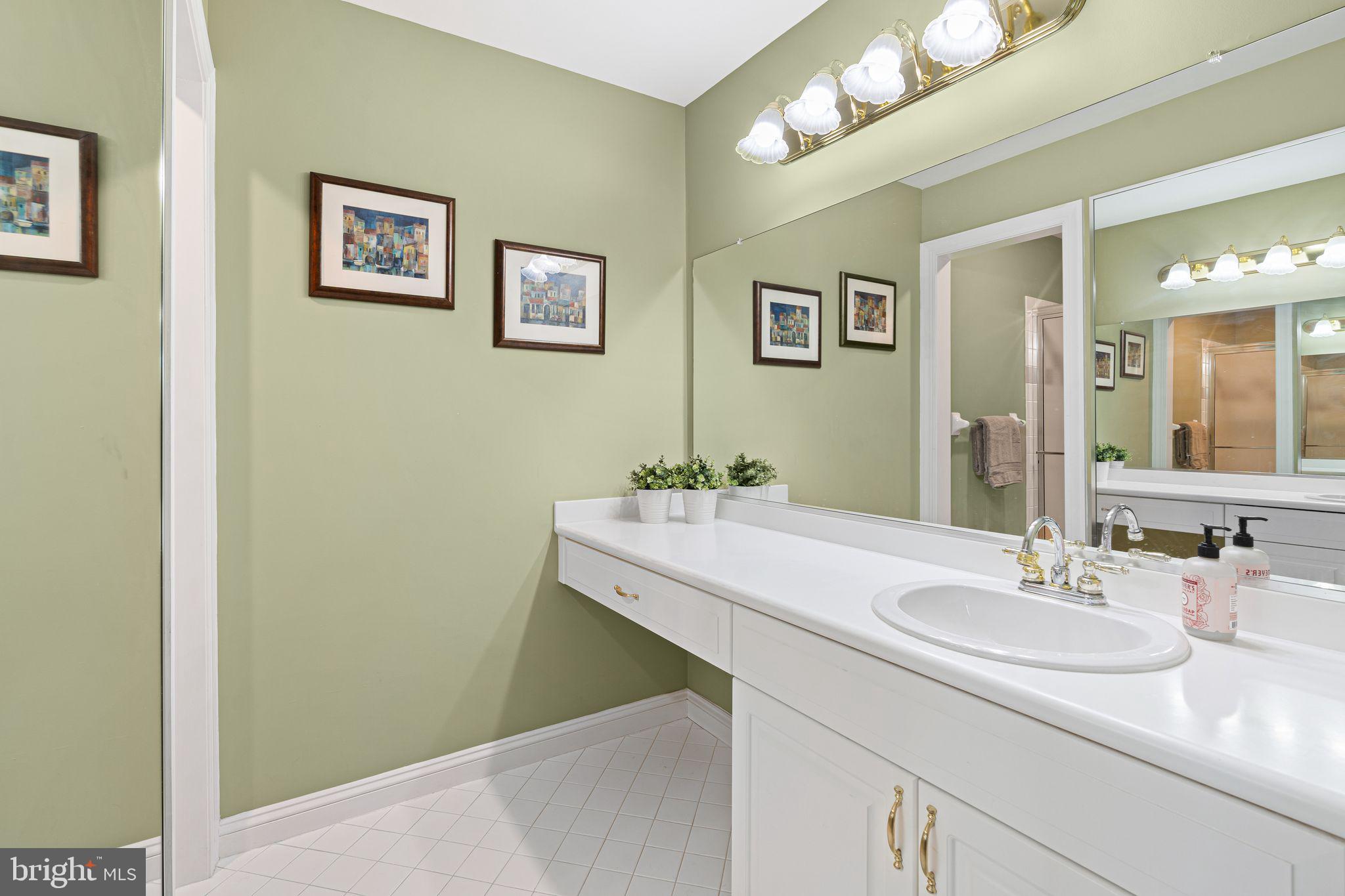 VALLEY VIEW ESTS - Residential