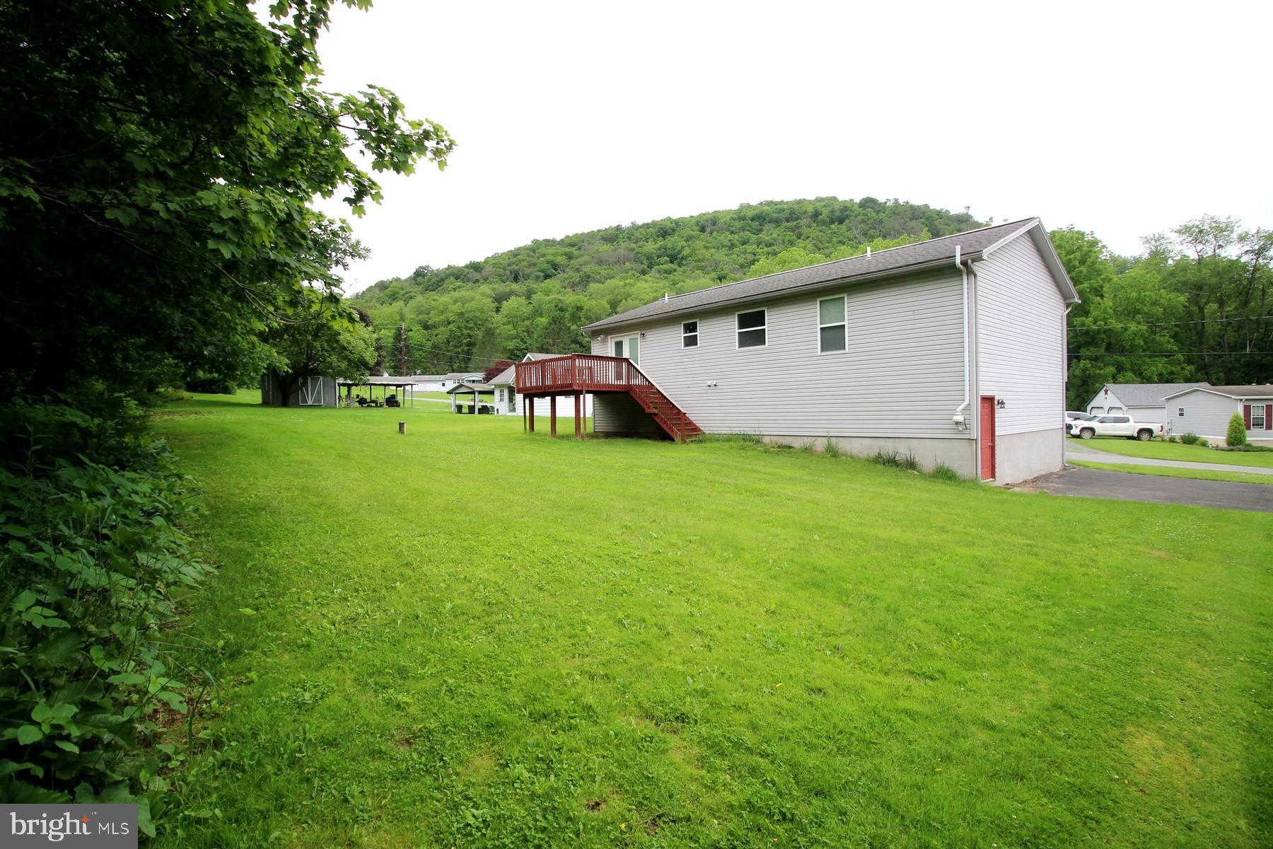 43 SKUNK HOLLOW ROAD