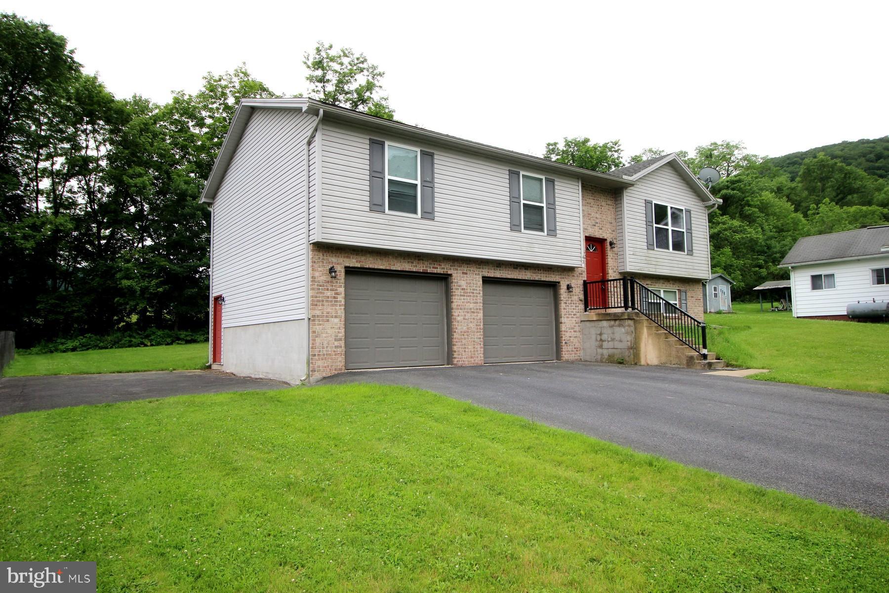 43 SKUNK HOLLOW ROAD