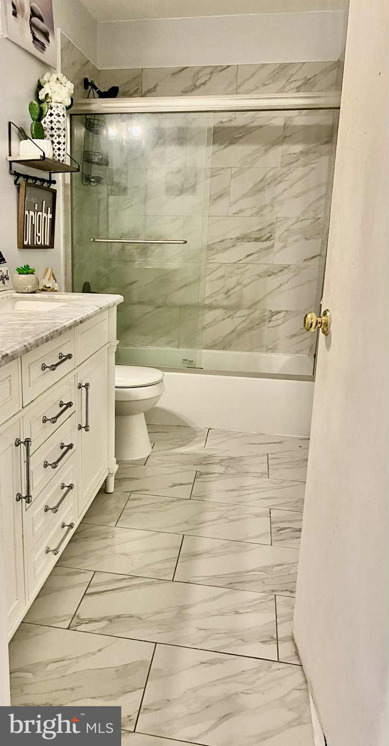 KINGSWOOD CONDOMINIUM - Residential Lease