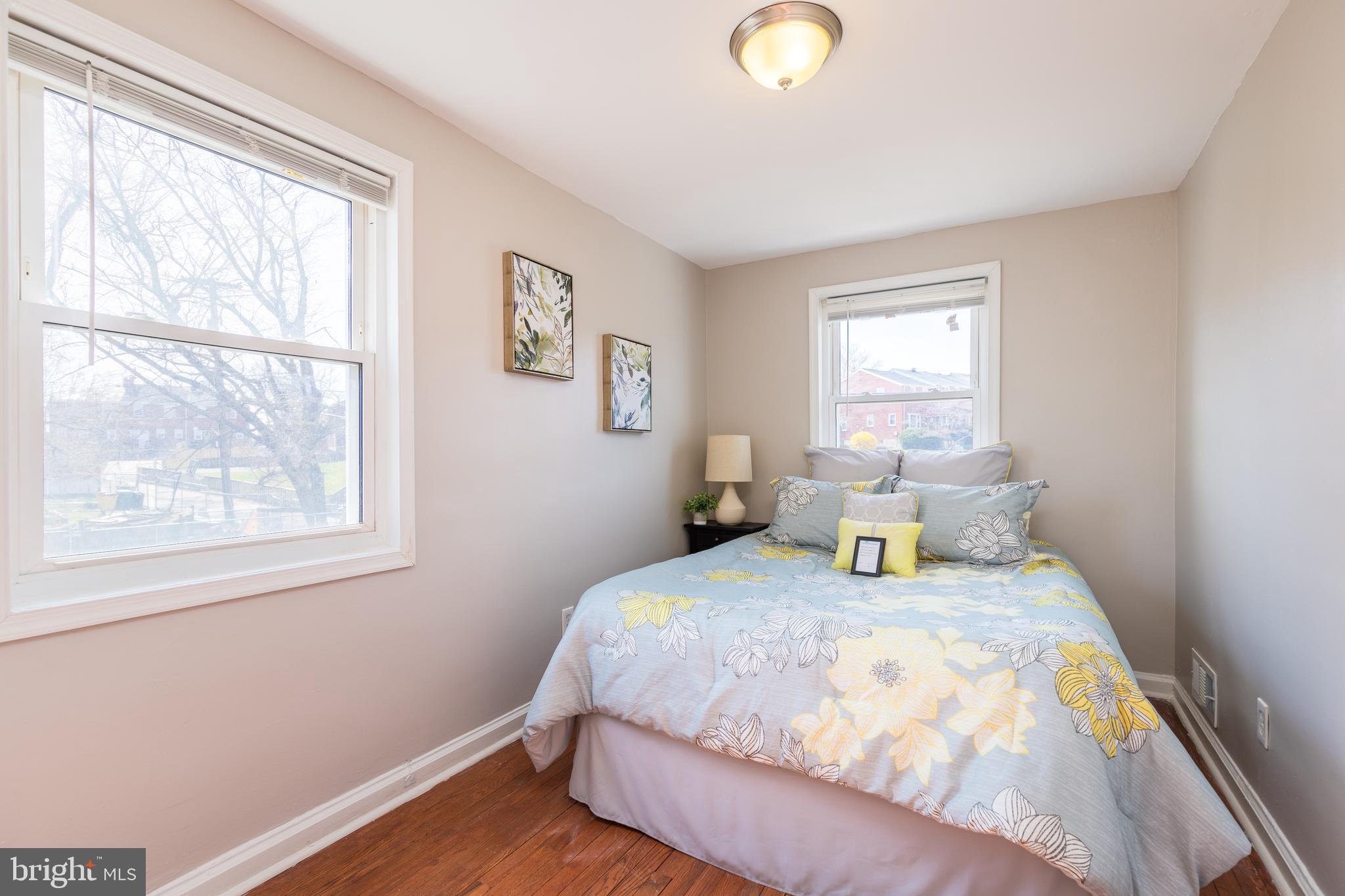 WEST HILLS - Residential