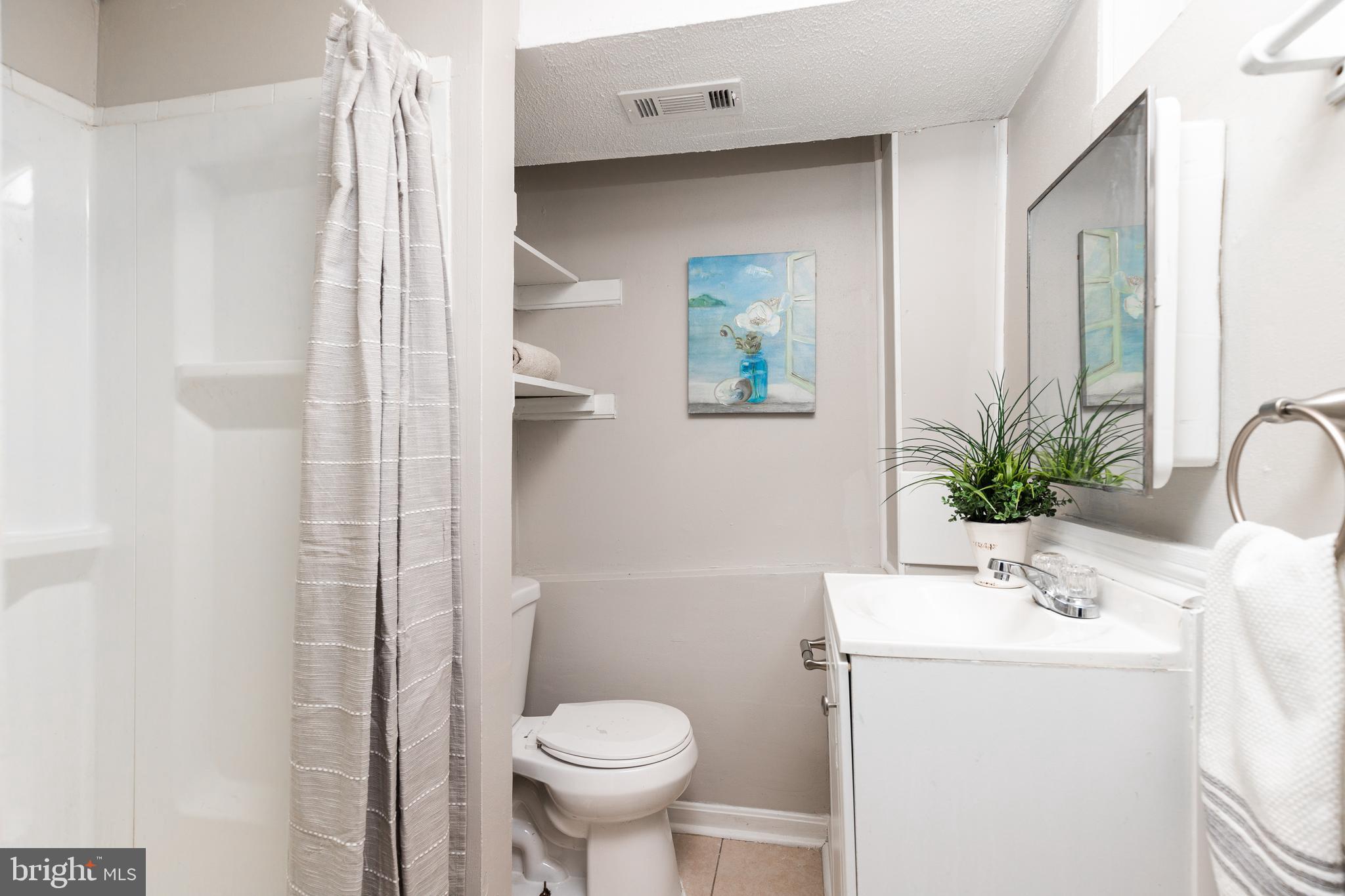 WEST HILLS - Residential