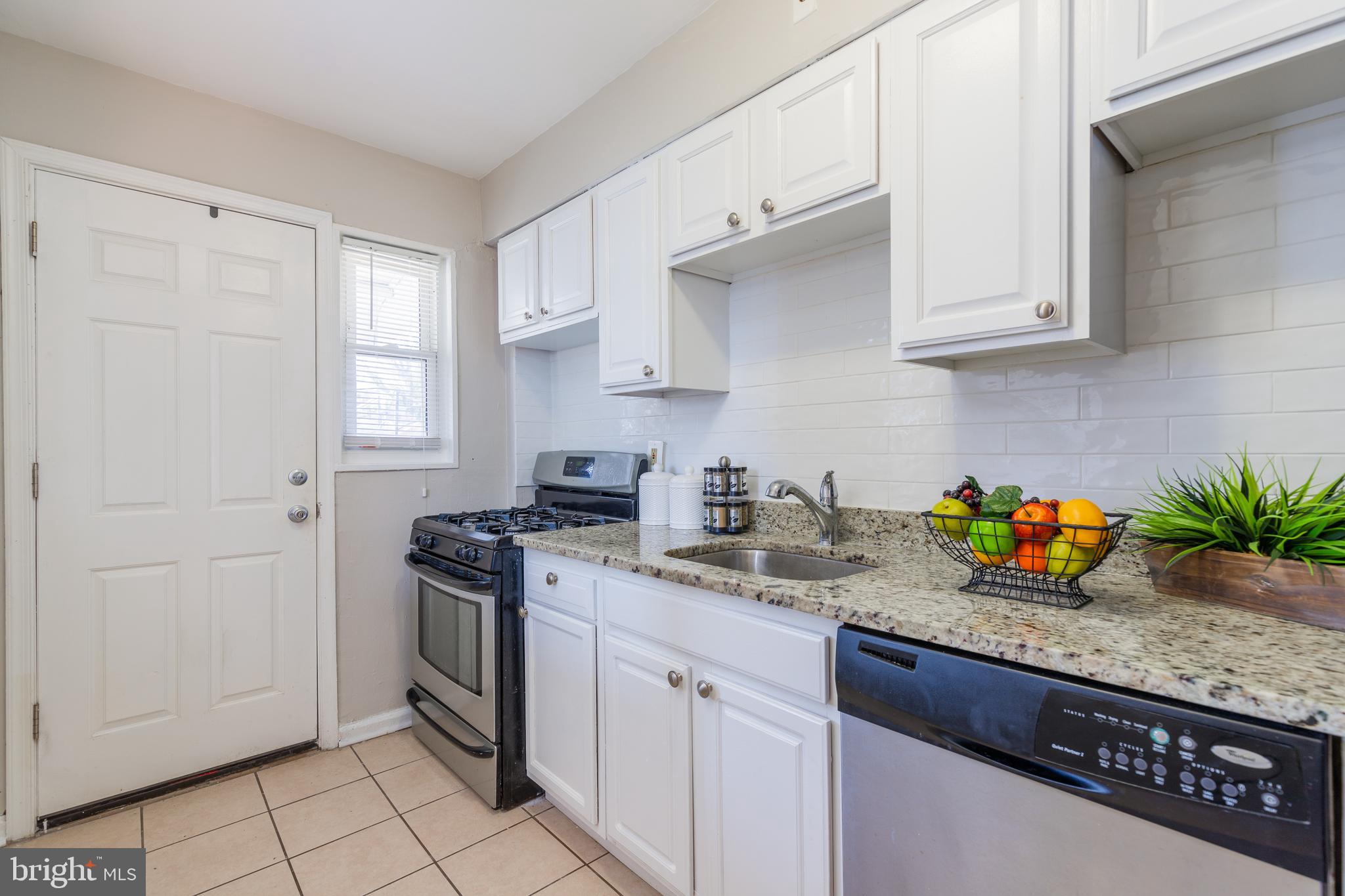 WEST HILLS - Residential