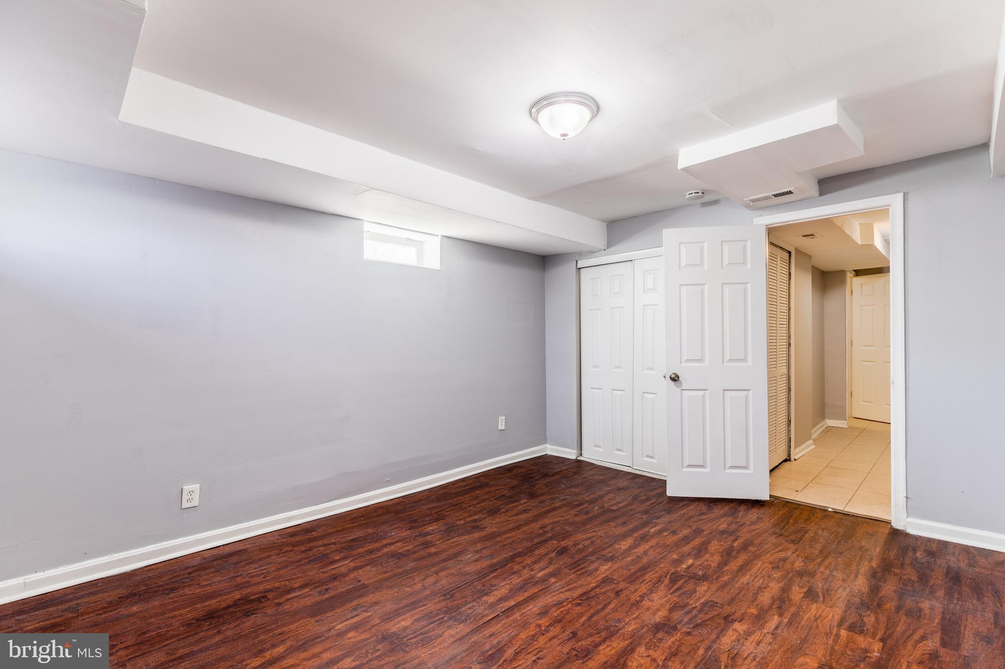 WEST HILLS - Residential