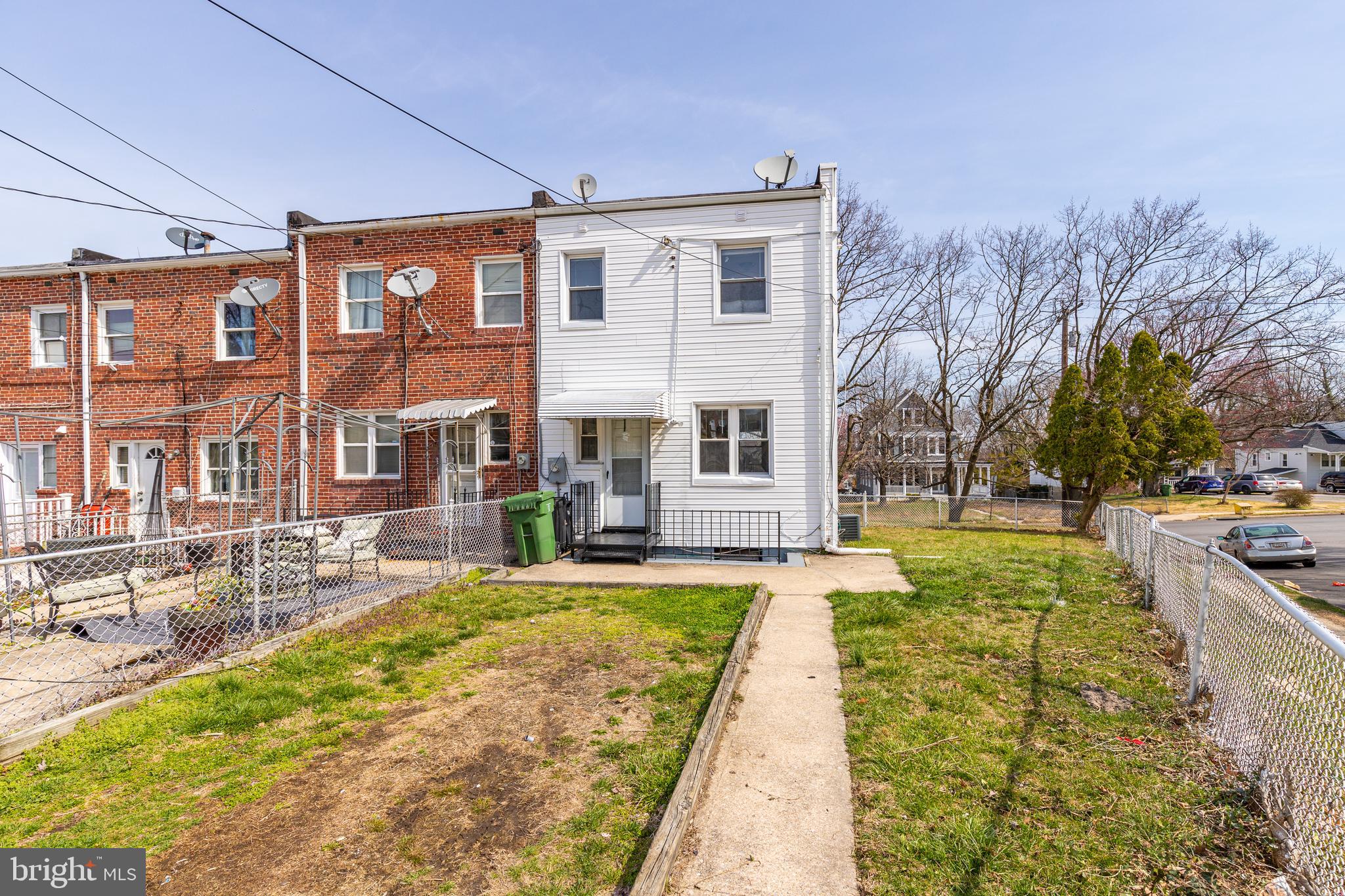 WEST HILLS - Residential