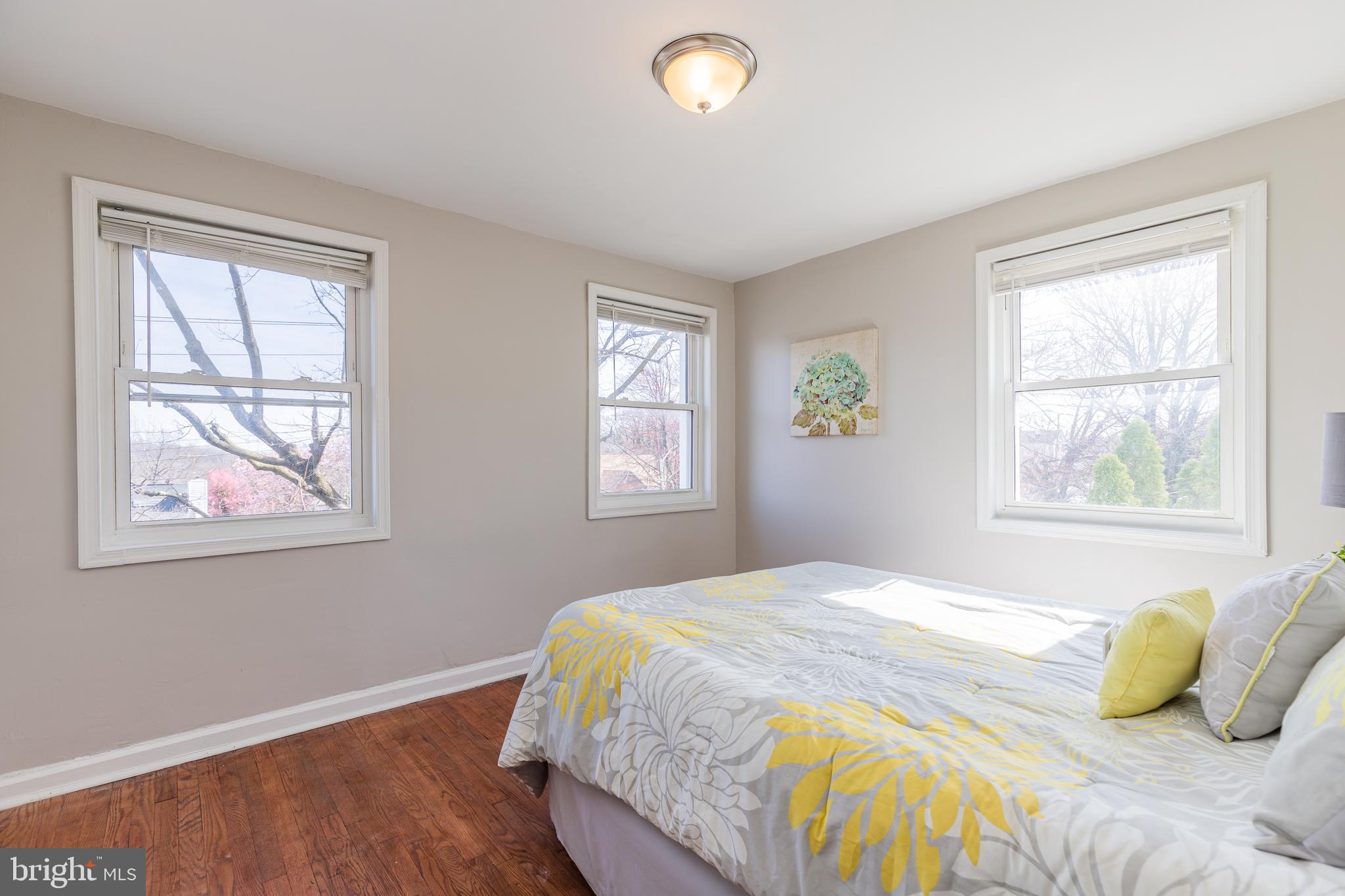 WEST HILLS - Residential