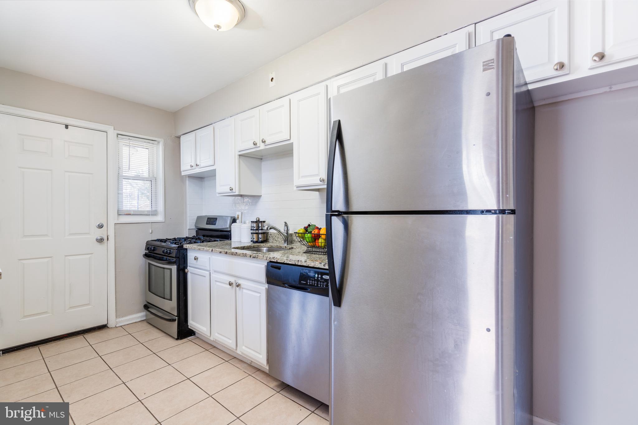 WEST HILLS - Residential