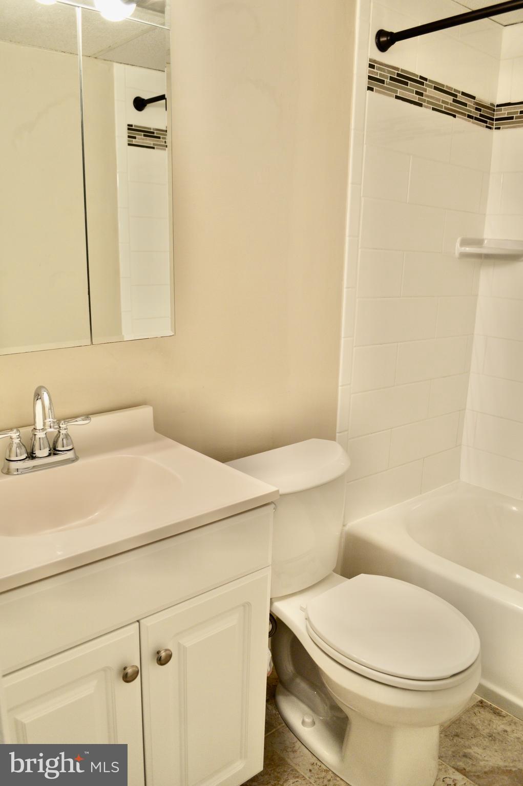 HAVERFORD HILL - Residential