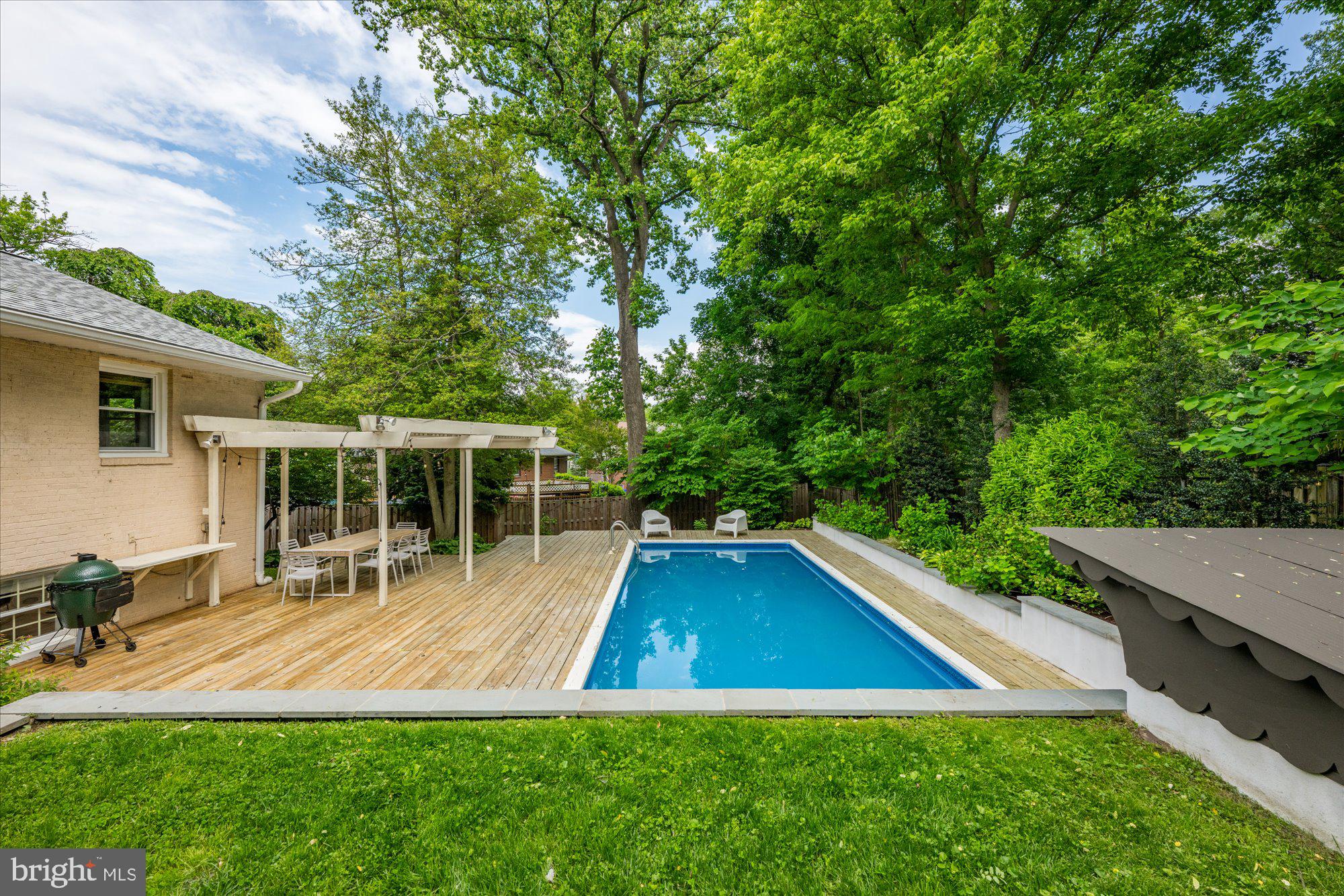 GARRETT PARK ESTATES - Residential