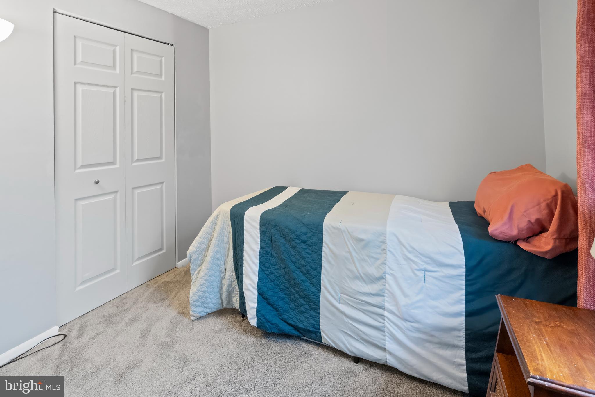 QUEEN ANNE VILLAGE - Residential