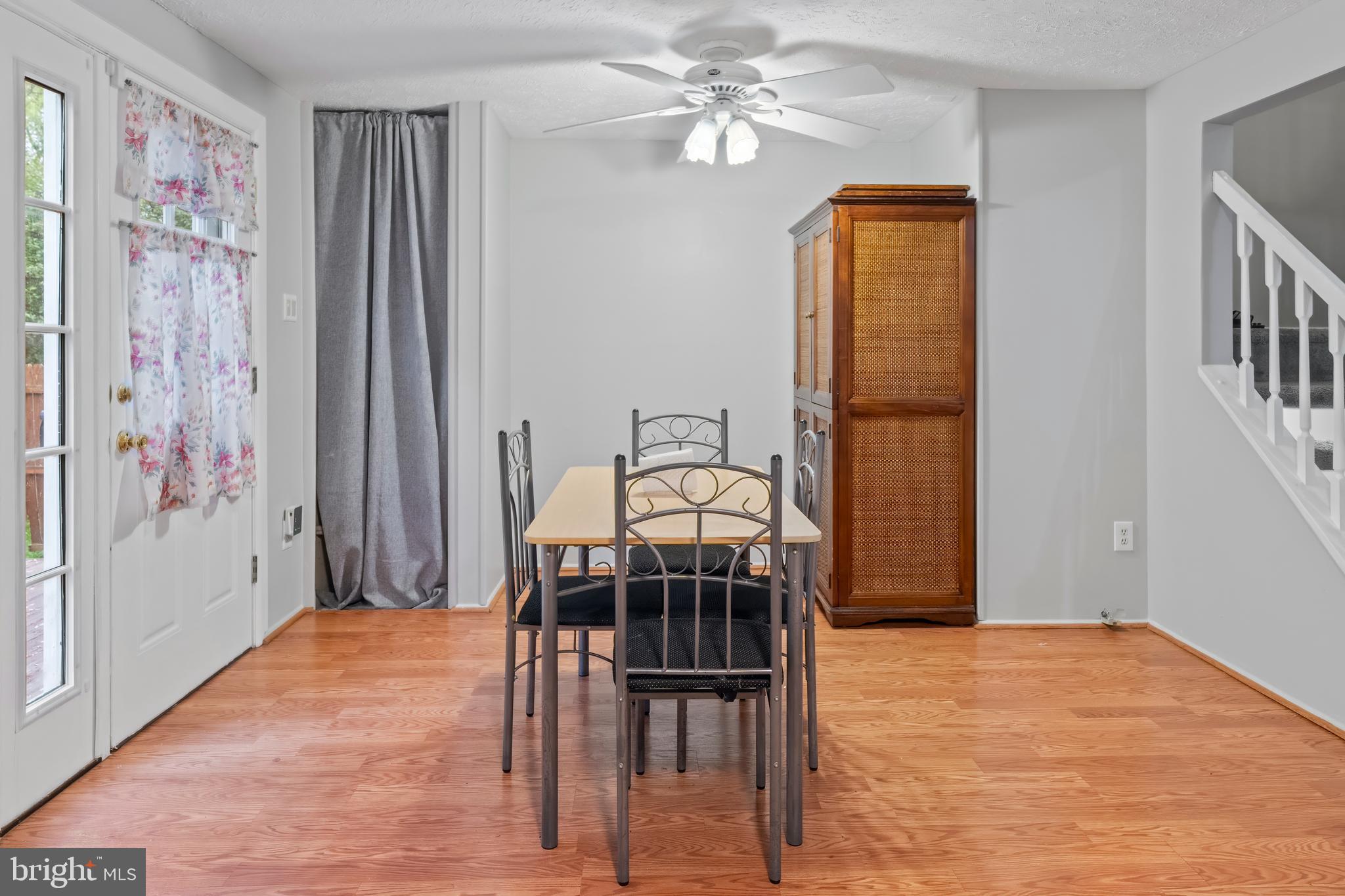 QUEEN ANNE VILLAGE - Residential