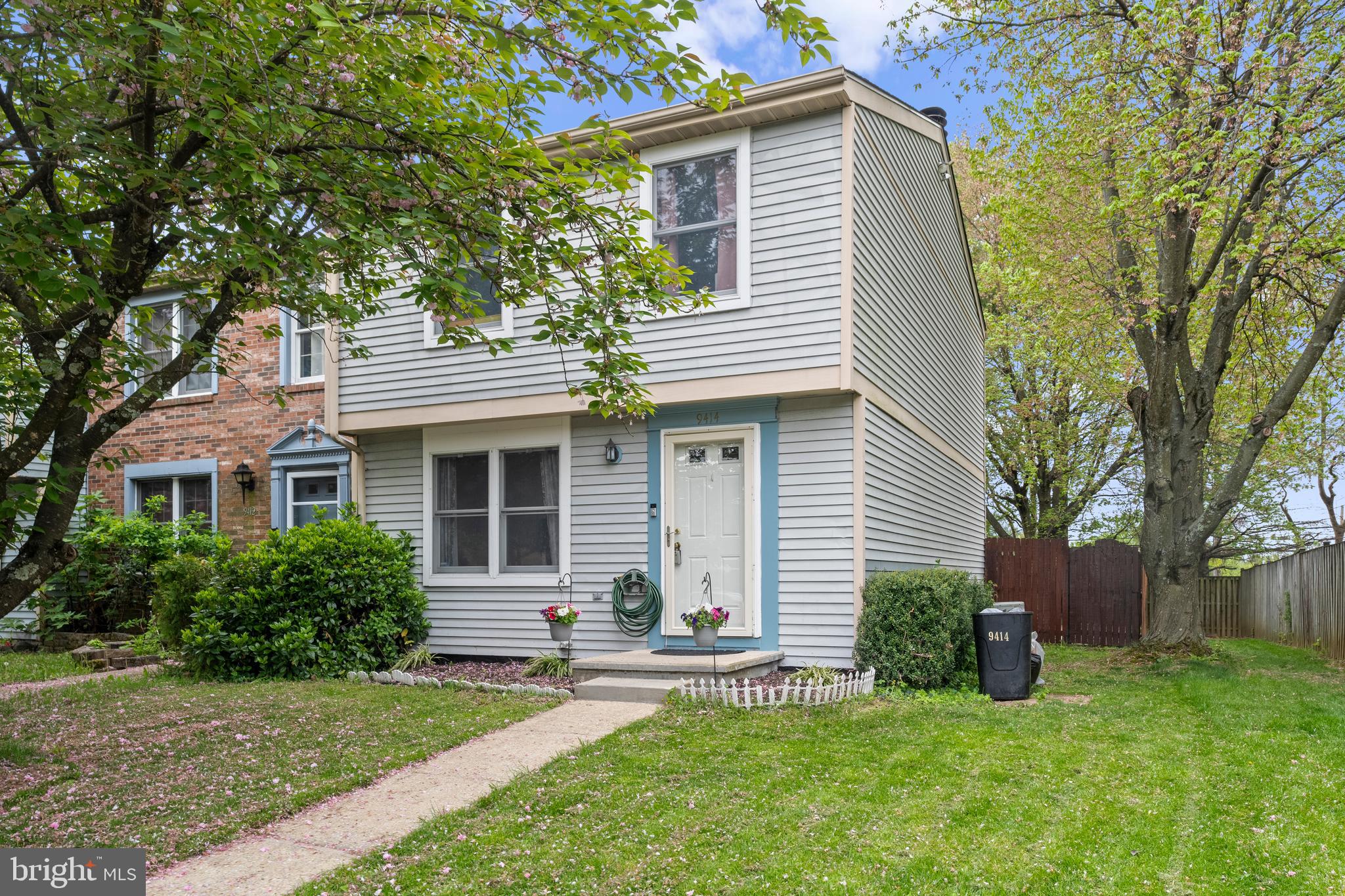 QUEEN ANNE VILLAGE - Residential