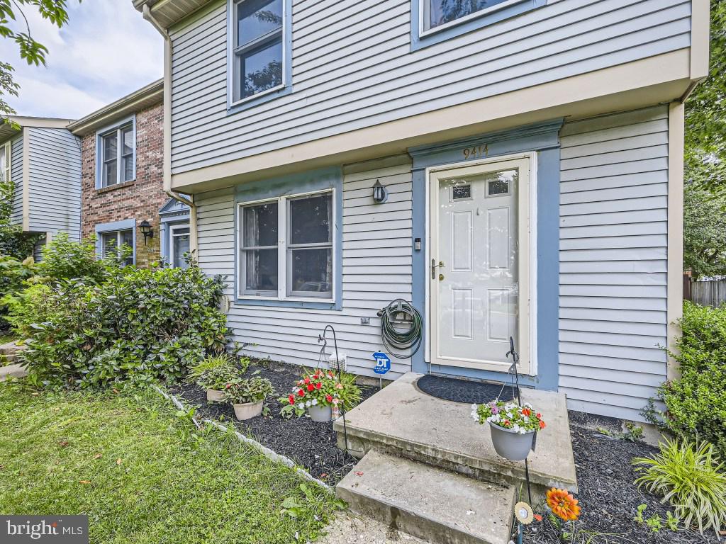 QUEEN ANNE VILLAGE - Residential