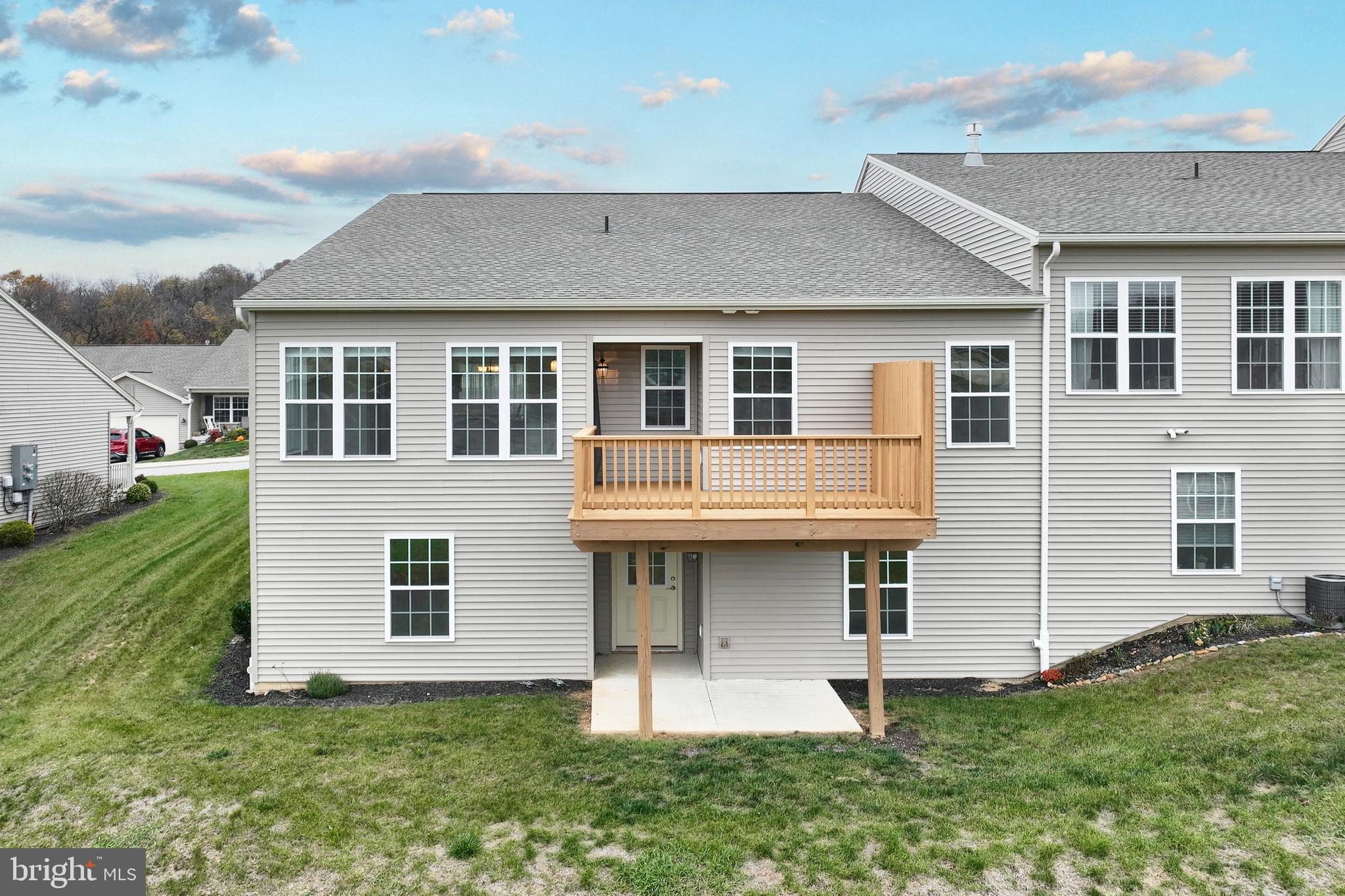 THE PADDOCK @ EQUINE MEADOWS - Residential