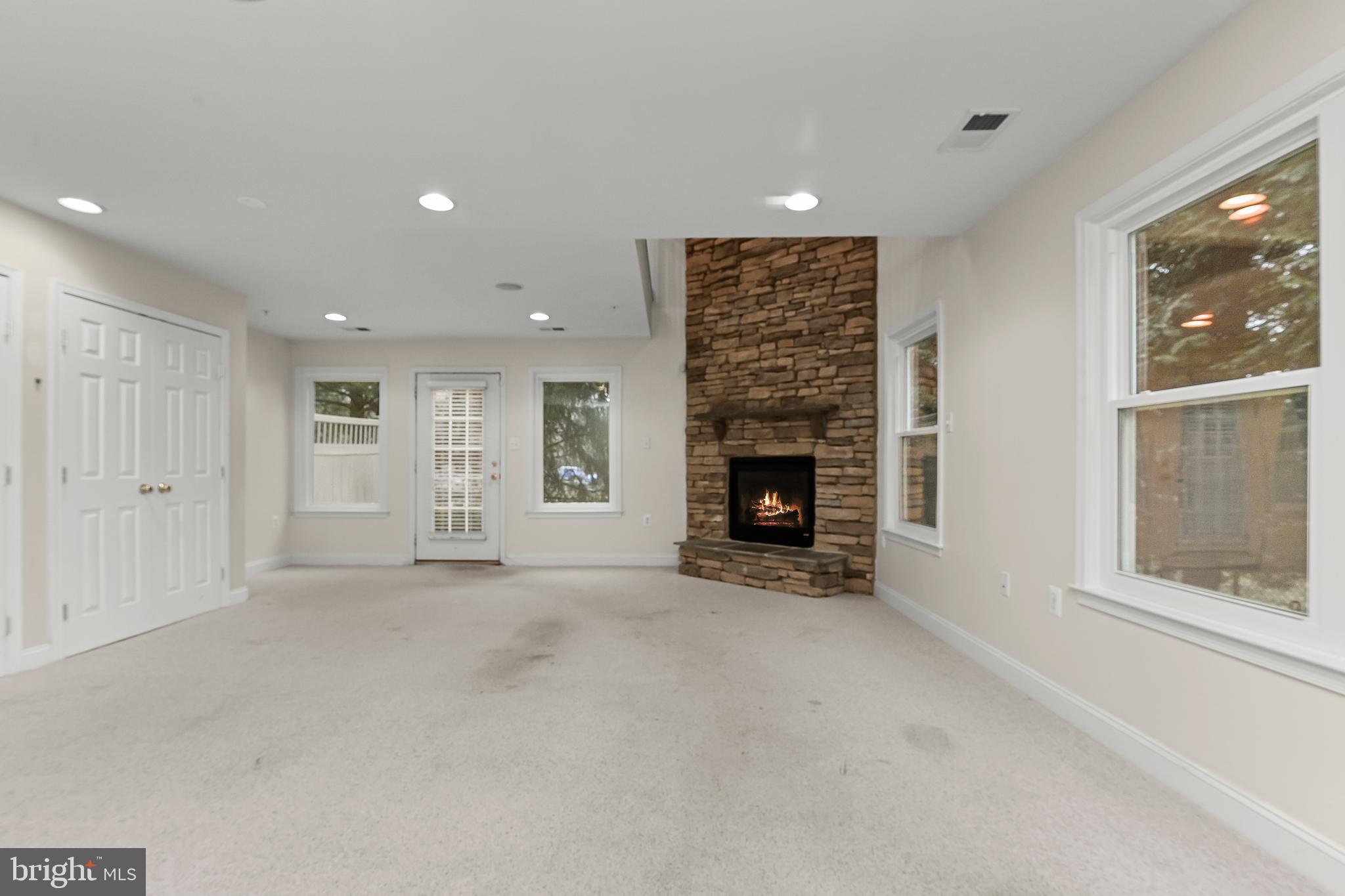 BRUNTON - Residential