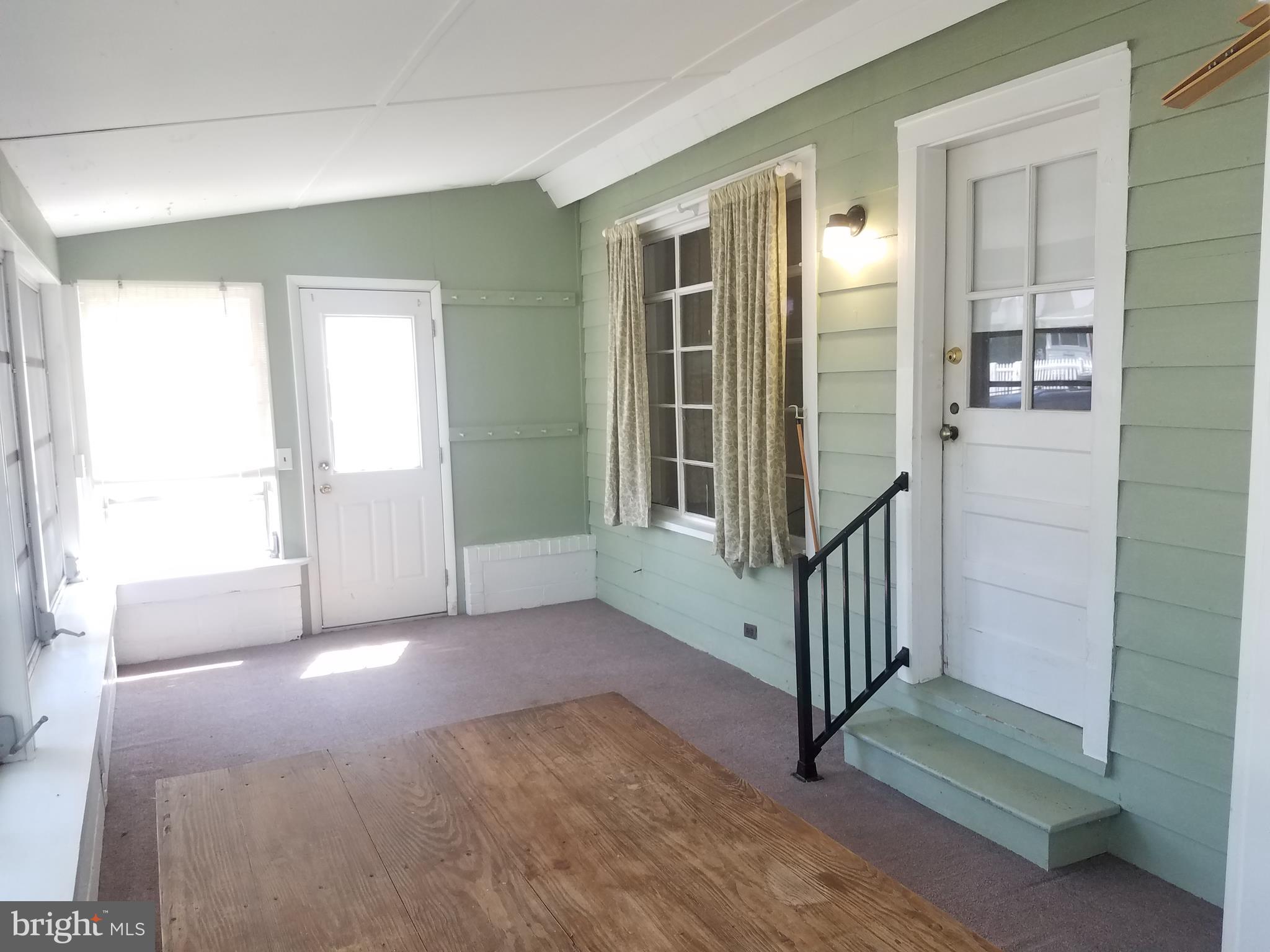 HOTEL RESERVATION - Residential