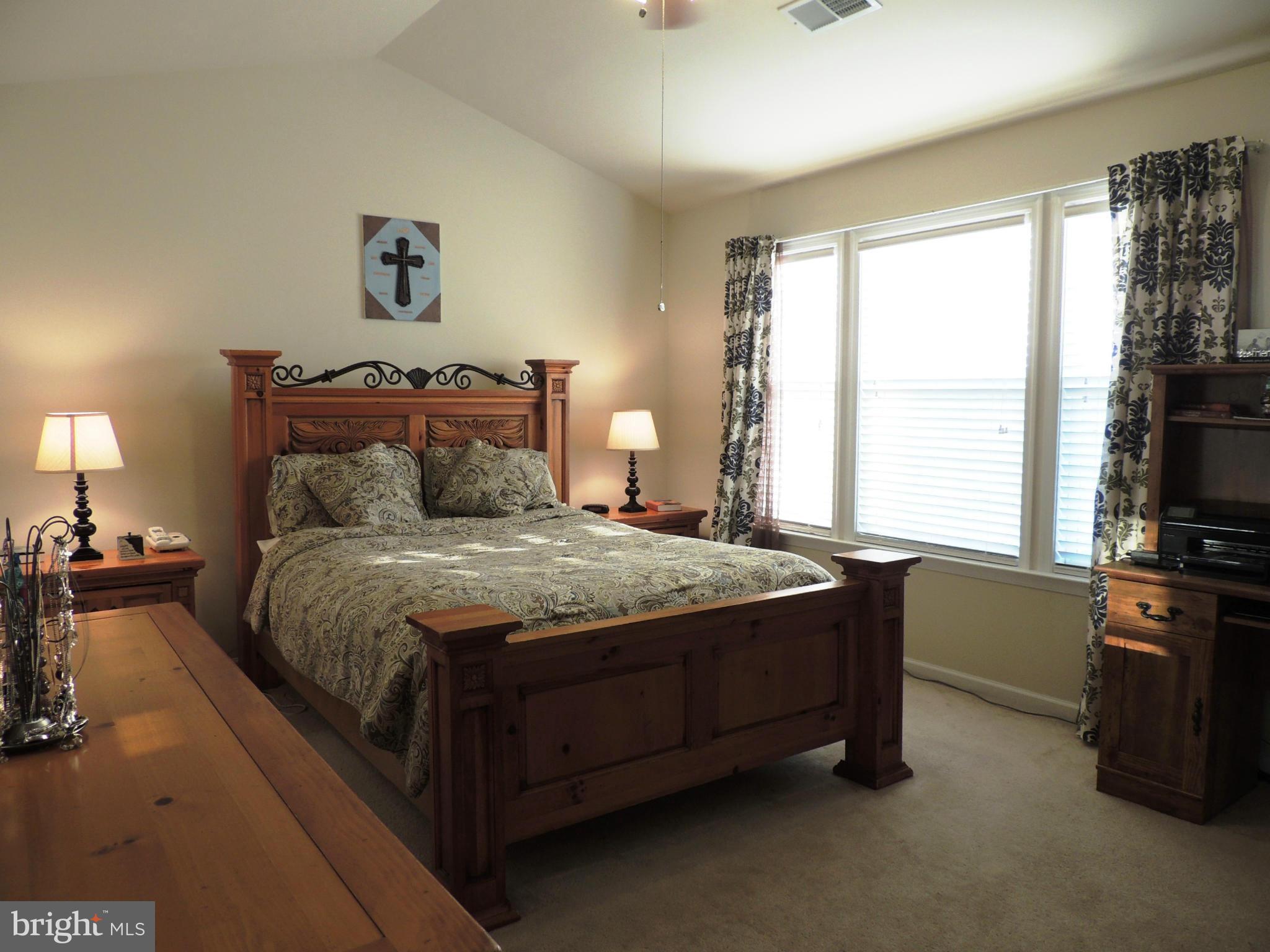 LAKELAND PLACE - Residential