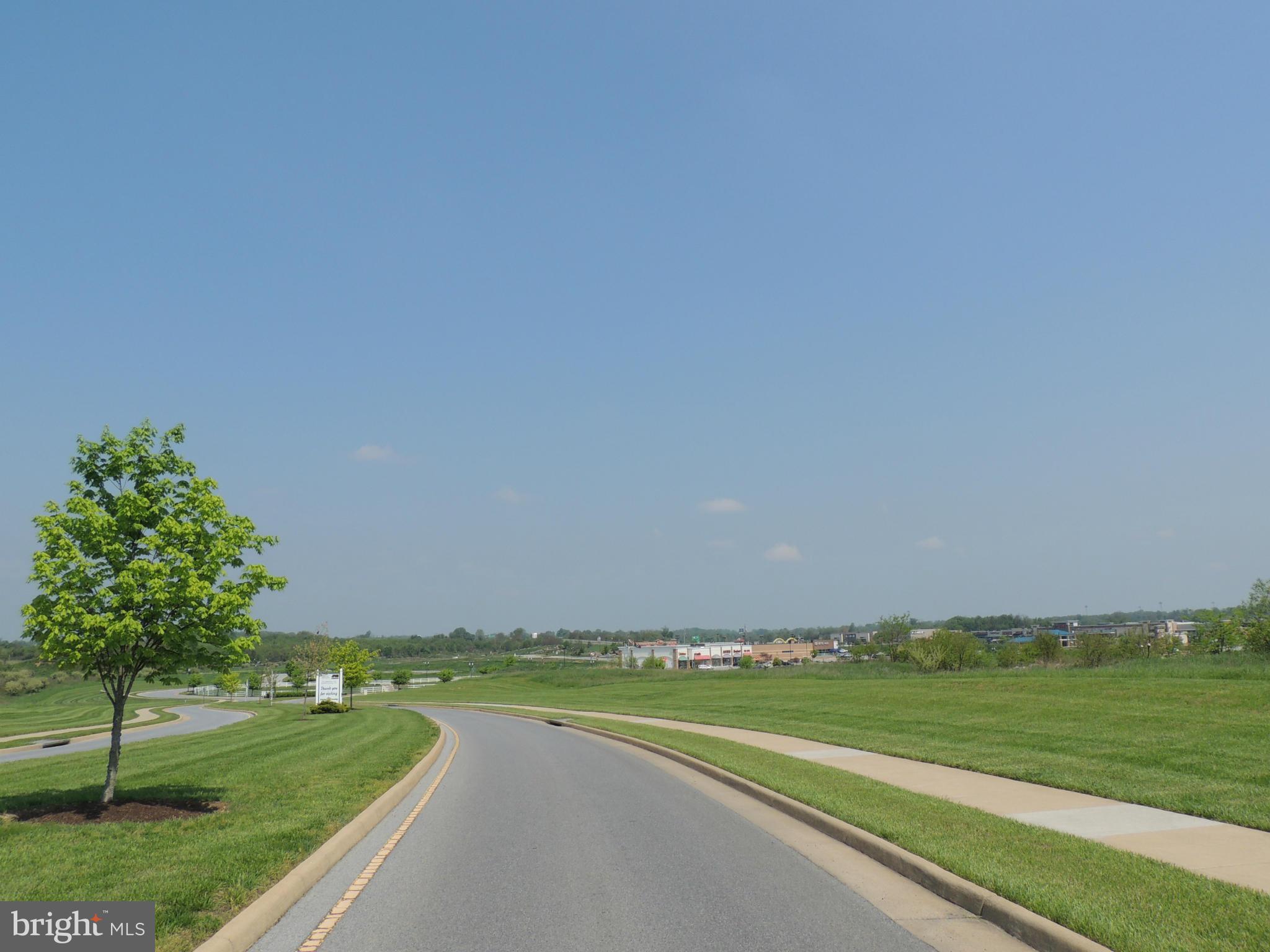 LAKELAND PLACE - Residential