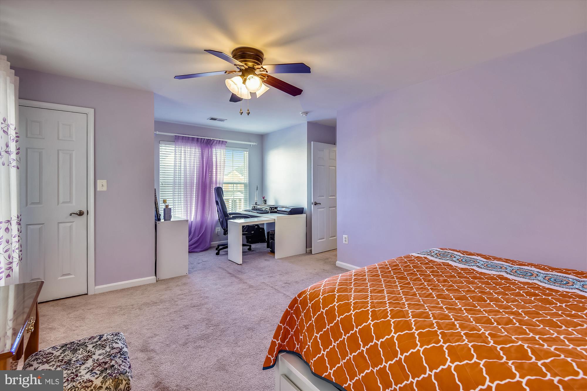 BROADLANDS - Residential