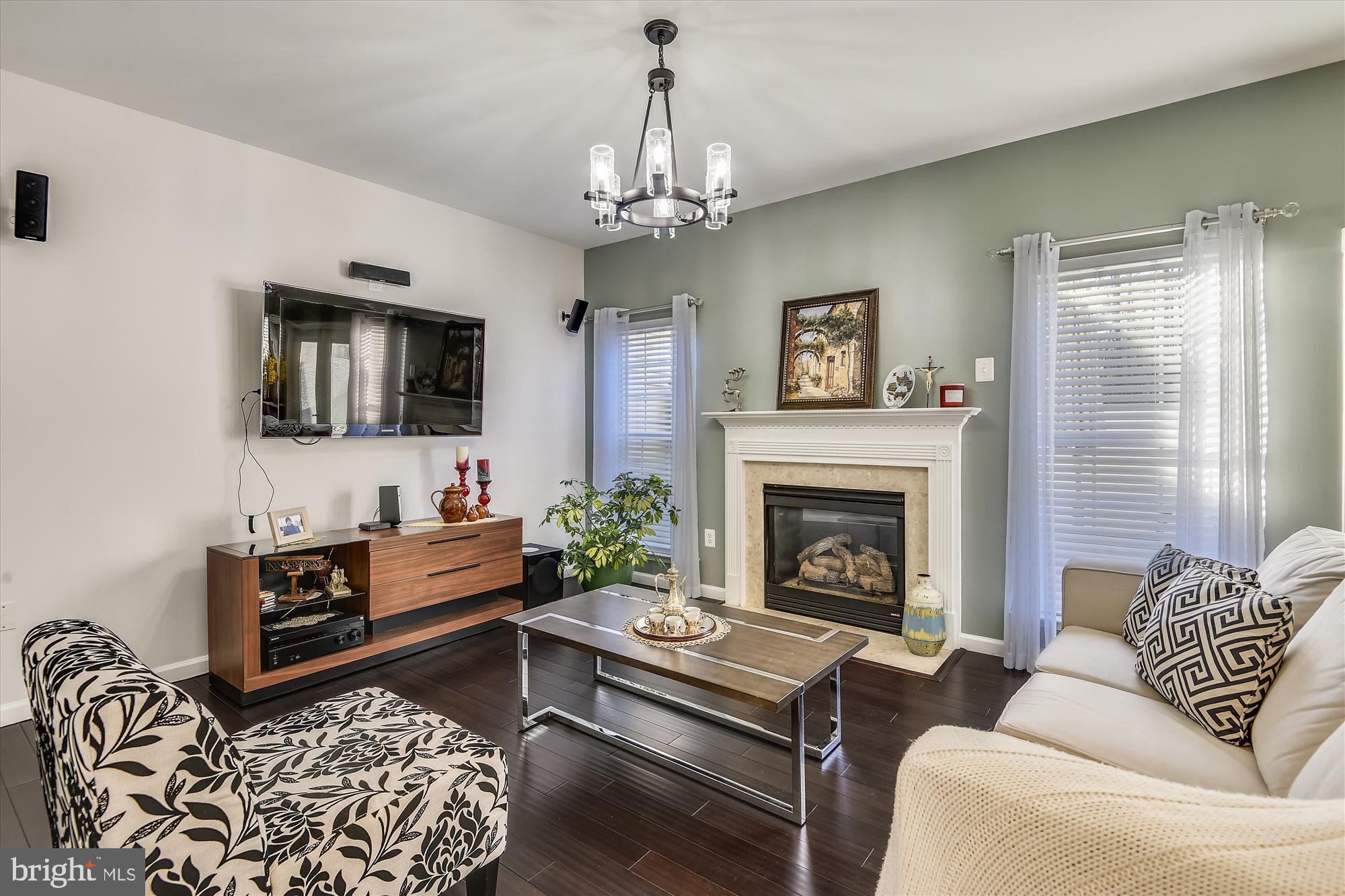 BROADLANDS - Residential