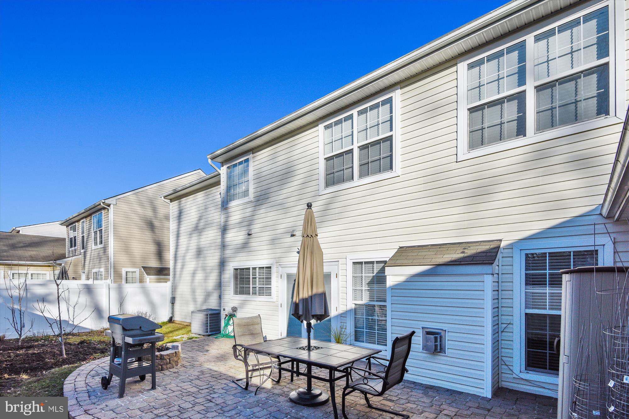 BROADLANDS - Residential