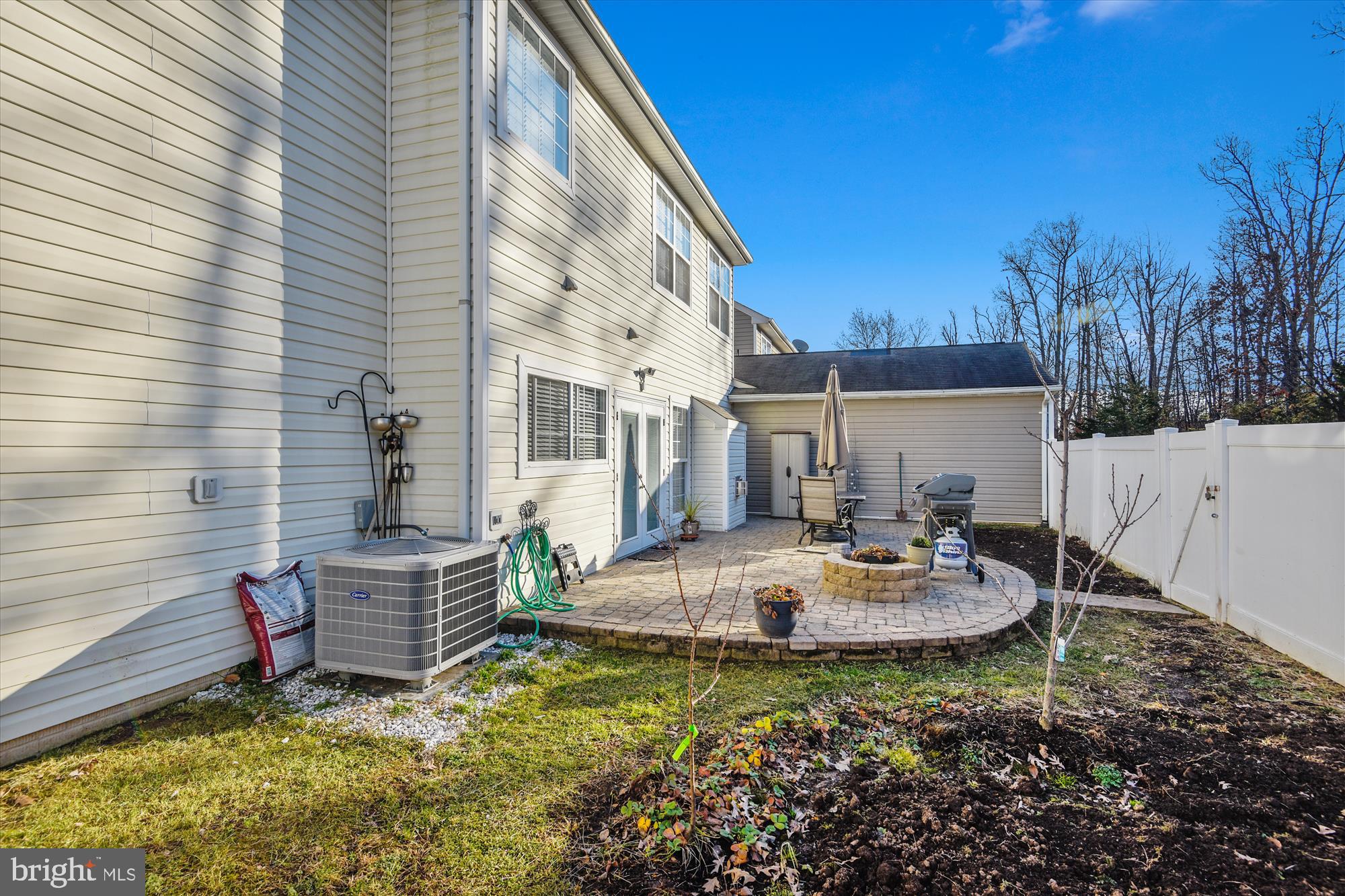 BROADLANDS - Residential