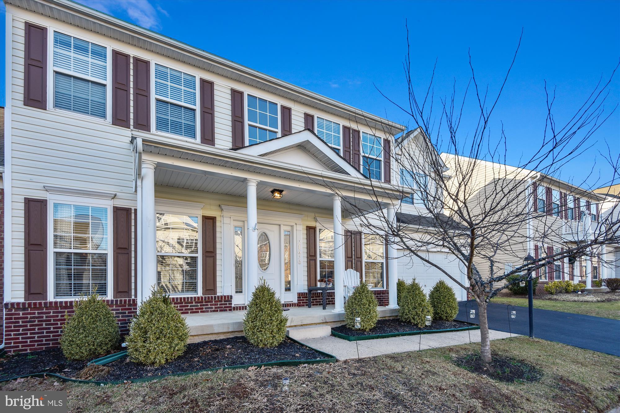 BROADLANDS - Residential