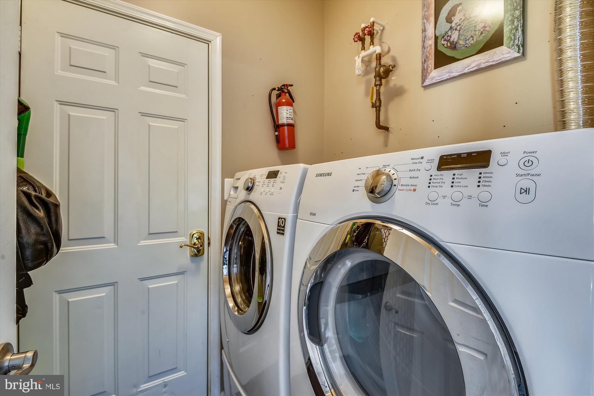 BROADLANDS - Residential