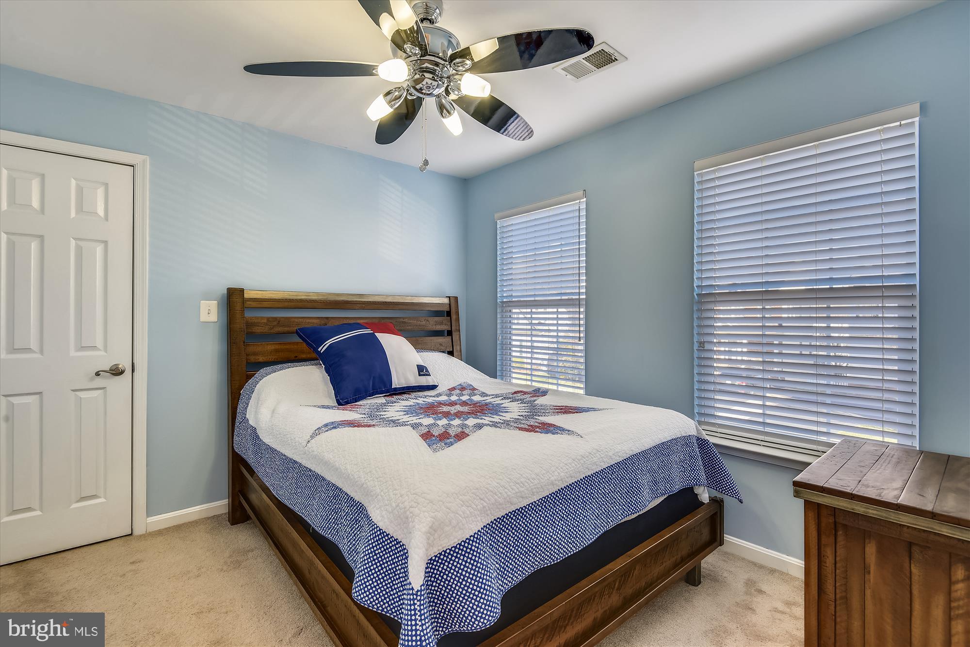 BROADLANDS - Residential