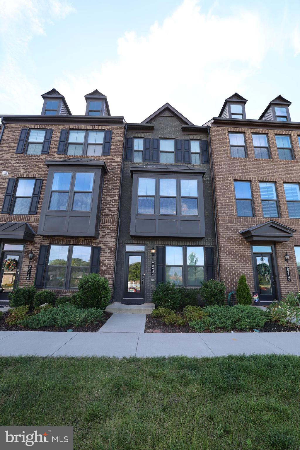 WESTMOORE - Residential Lease