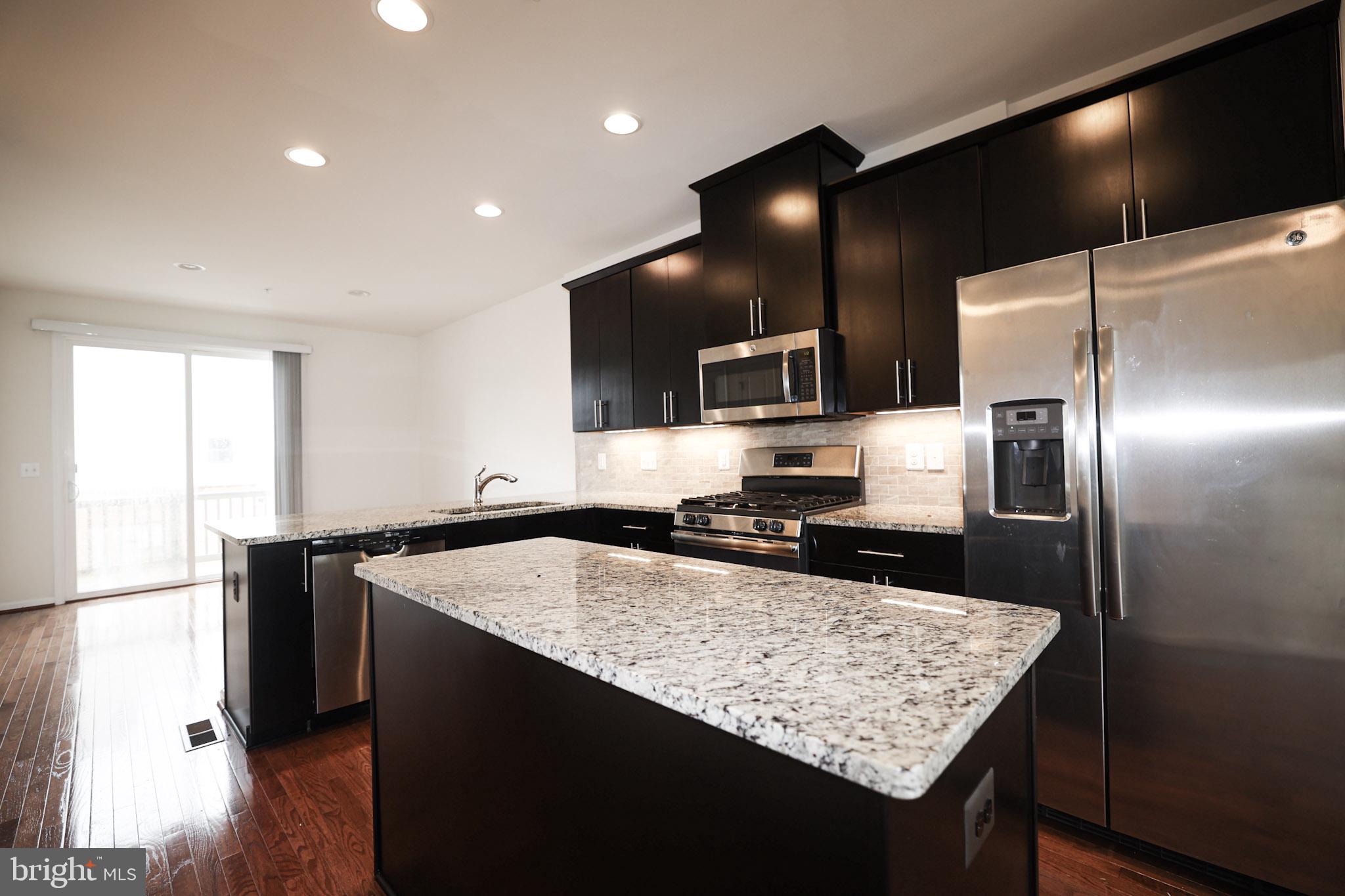 WESTMOORE - Residential Lease