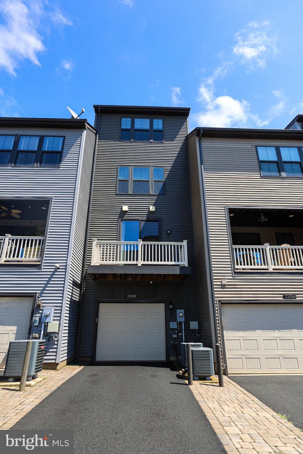 WESTMOORE - Residential Lease