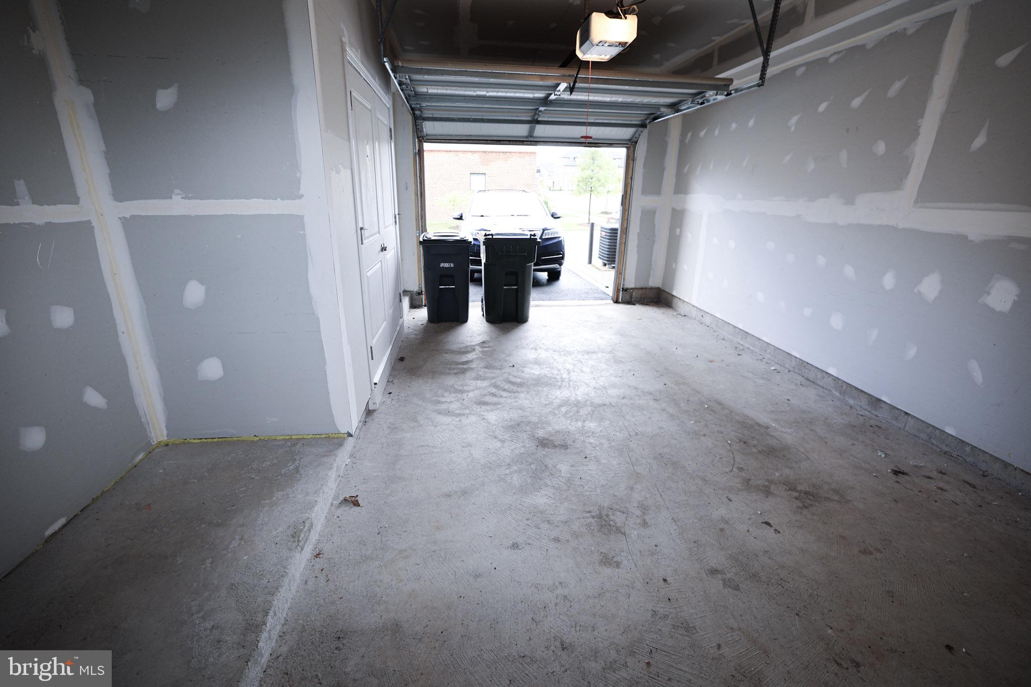 WESTMOORE - Residential Lease