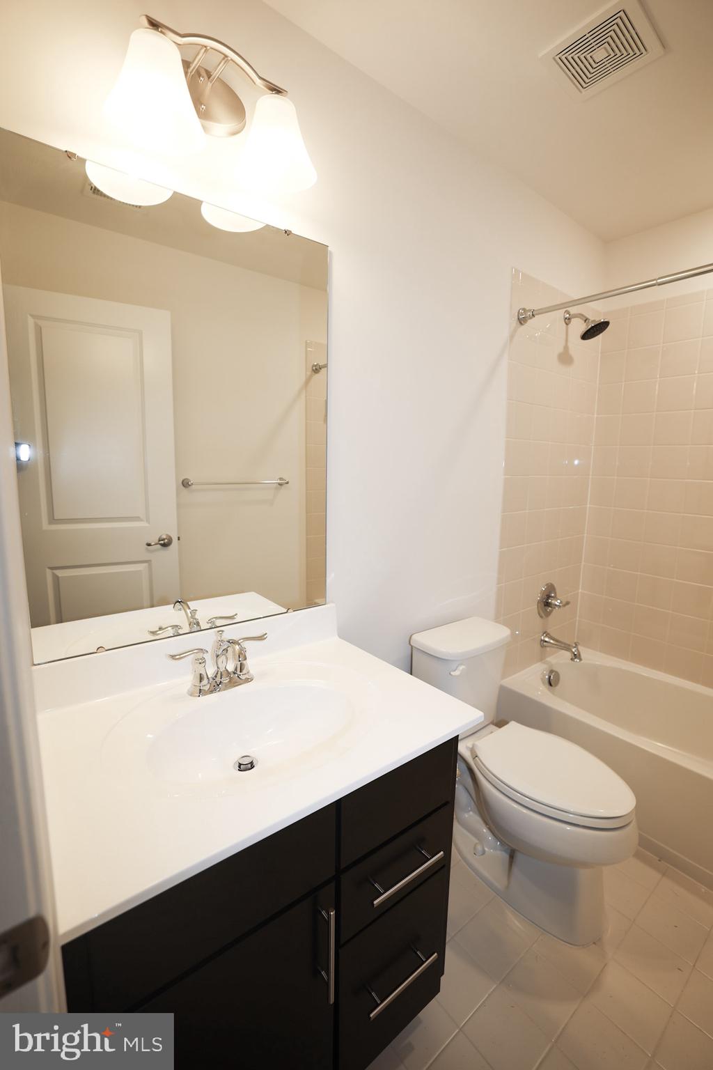 WESTMOORE - Residential Lease