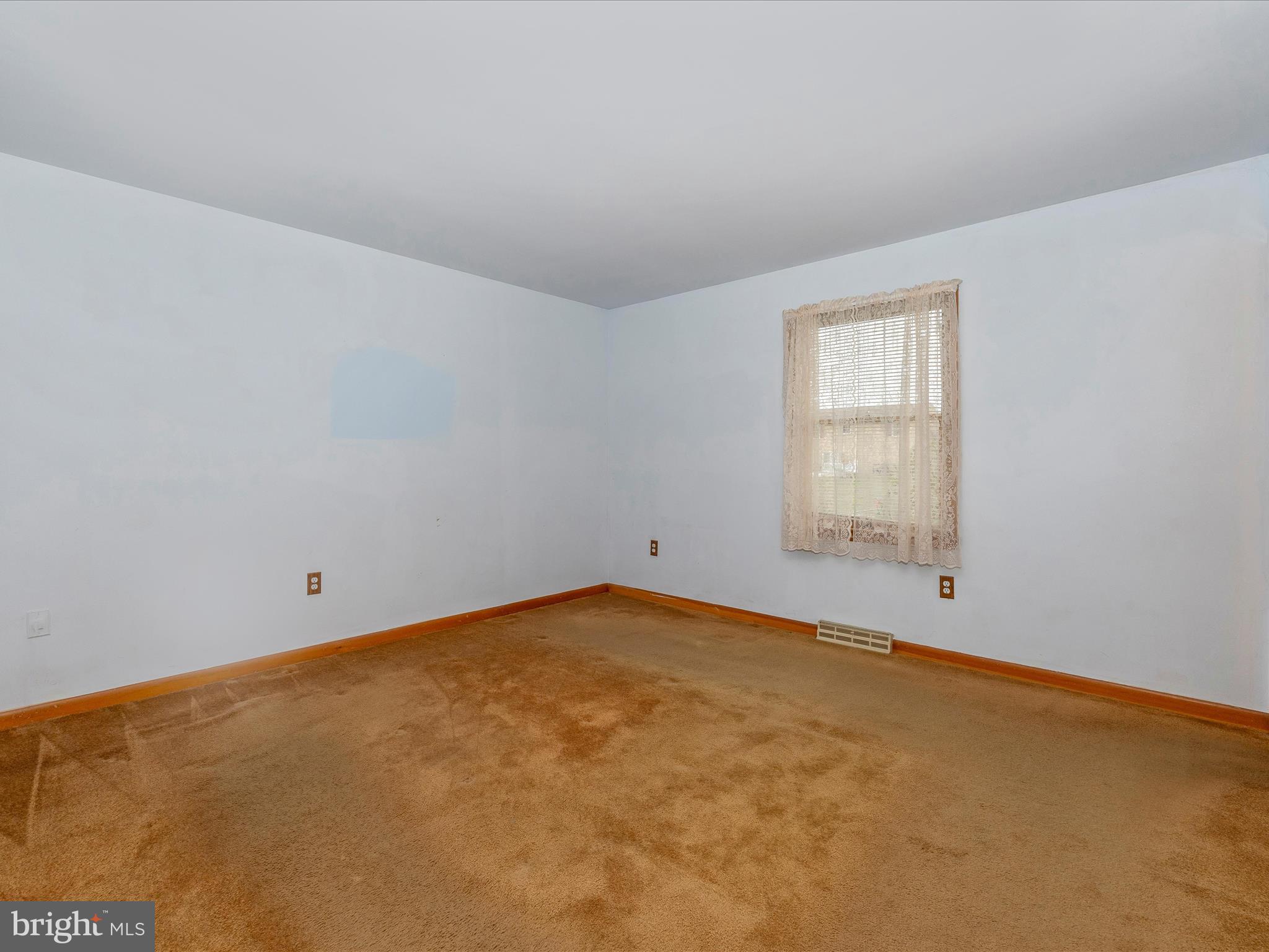 POTOMAC MANOR - Residential