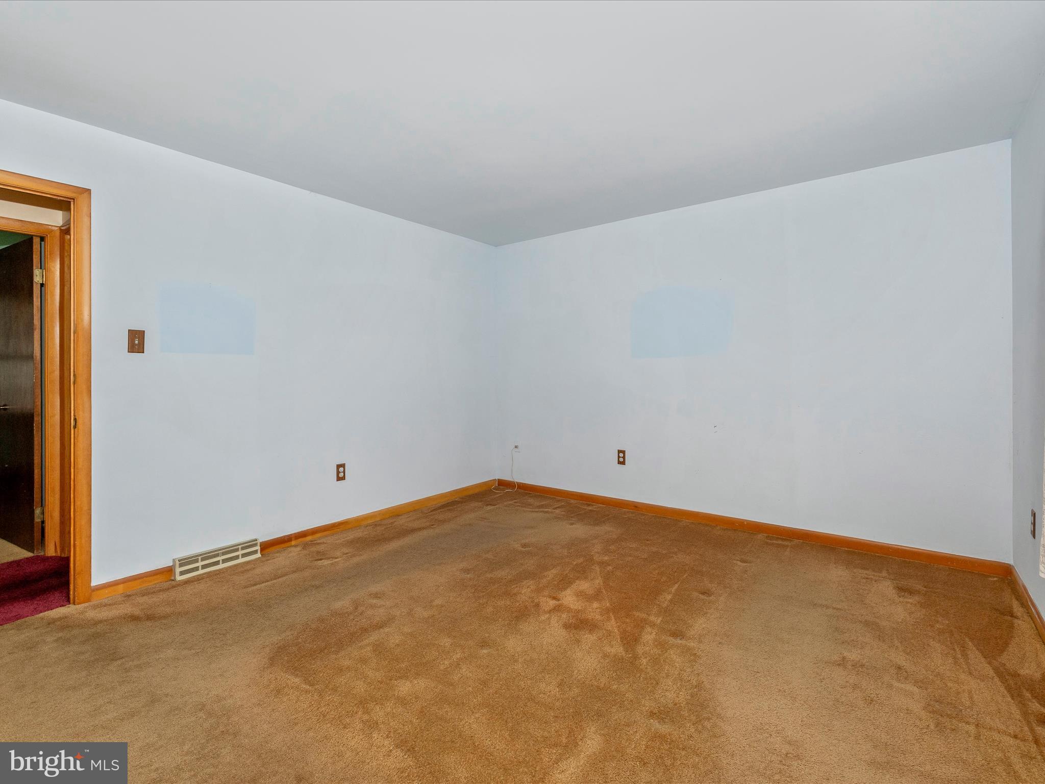 POTOMAC MANOR - Residential