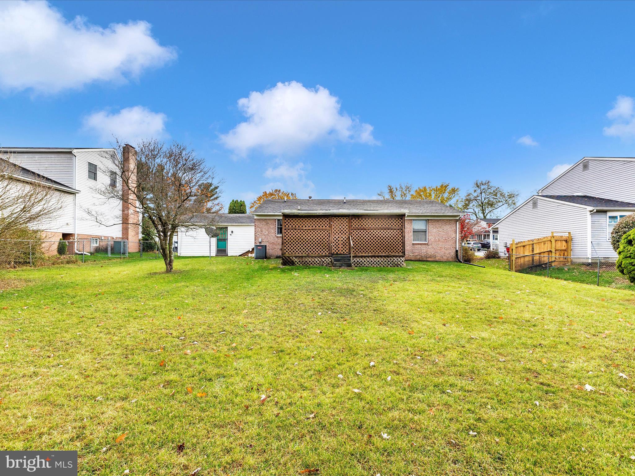 POTOMAC MANOR - Residential