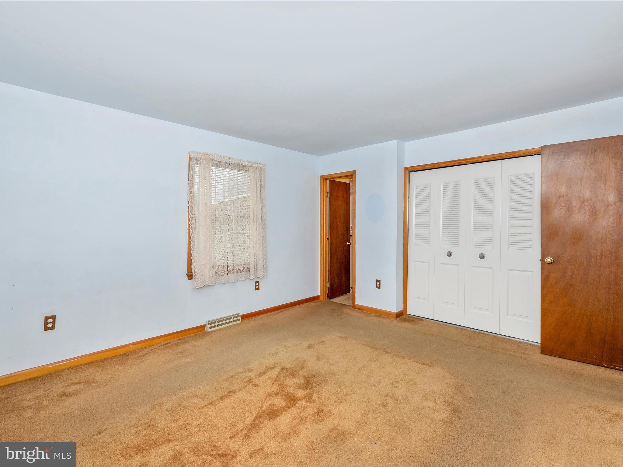 POTOMAC MANOR - Residential