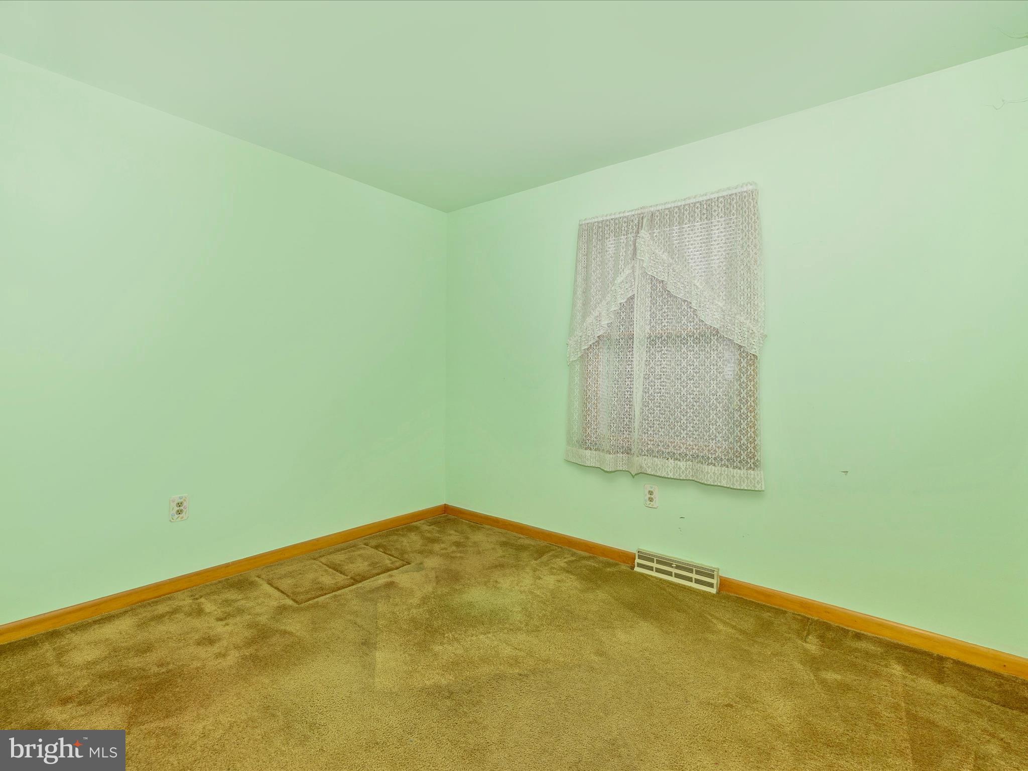 POTOMAC MANOR - Residential