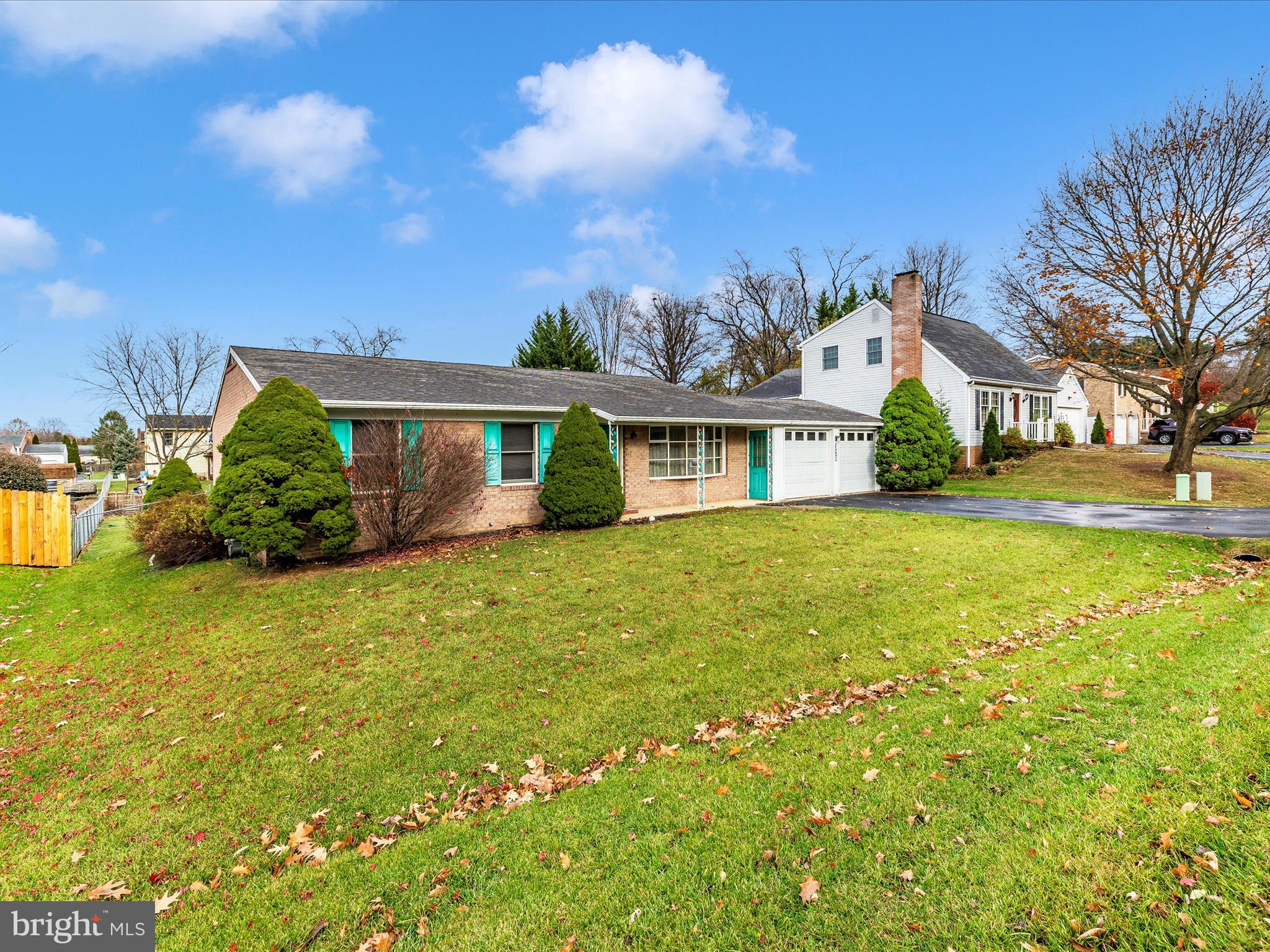 POTOMAC MANOR - Residential