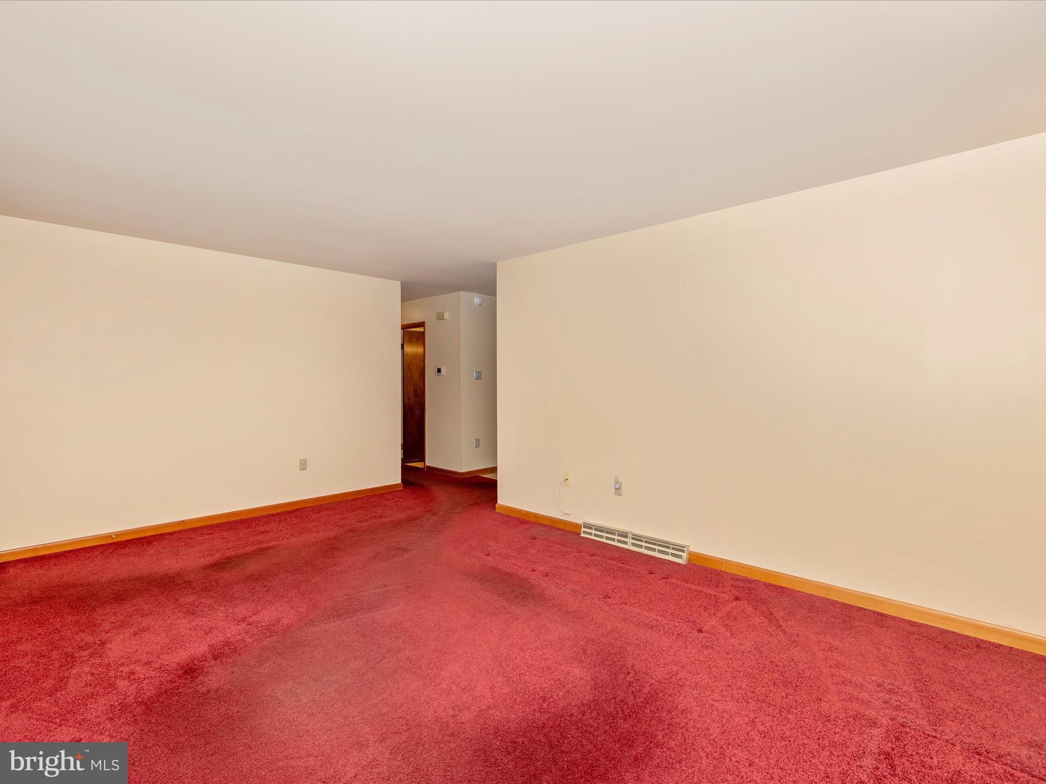 POTOMAC MANOR - Residential