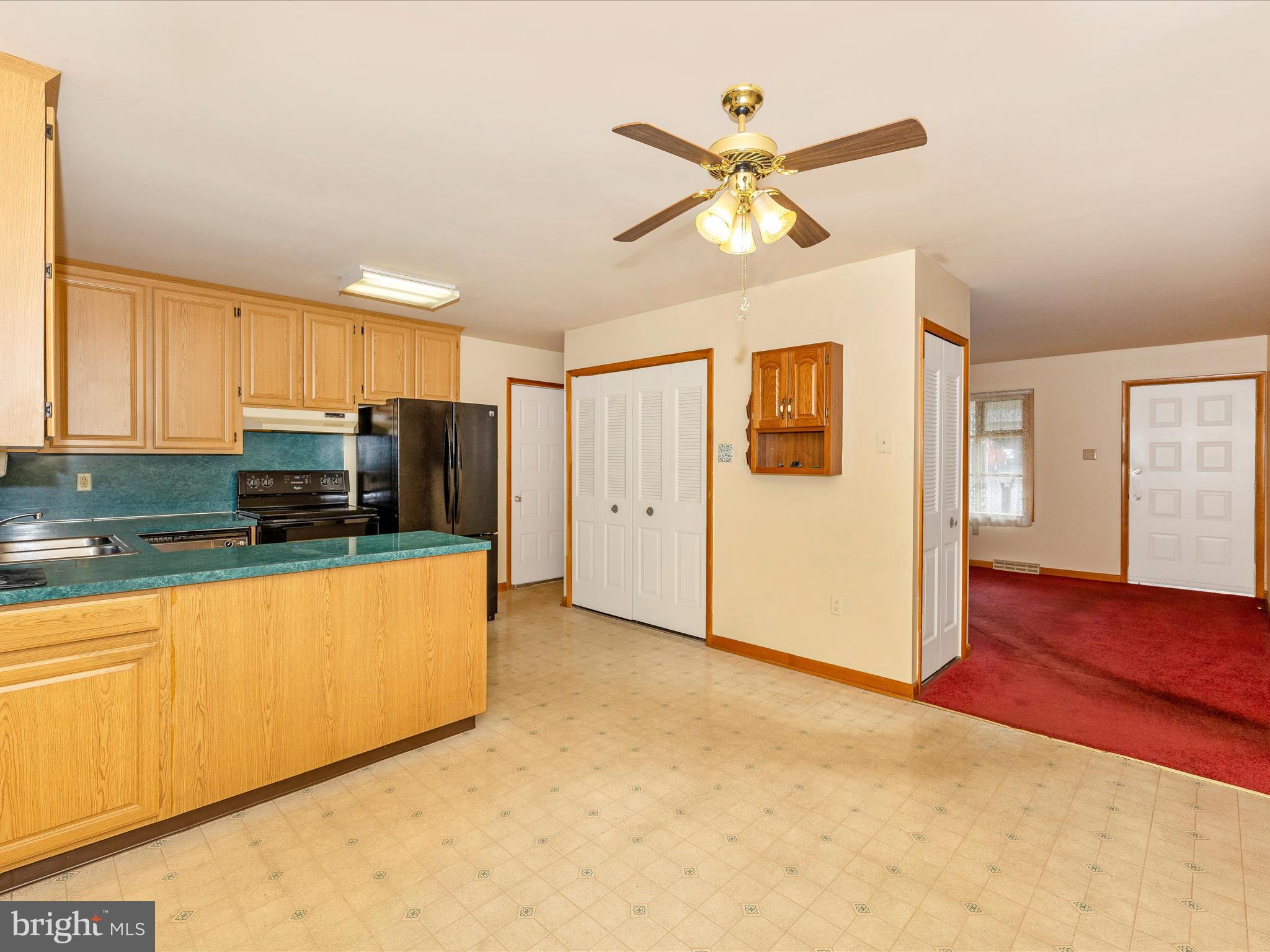 POTOMAC MANOR - Residential