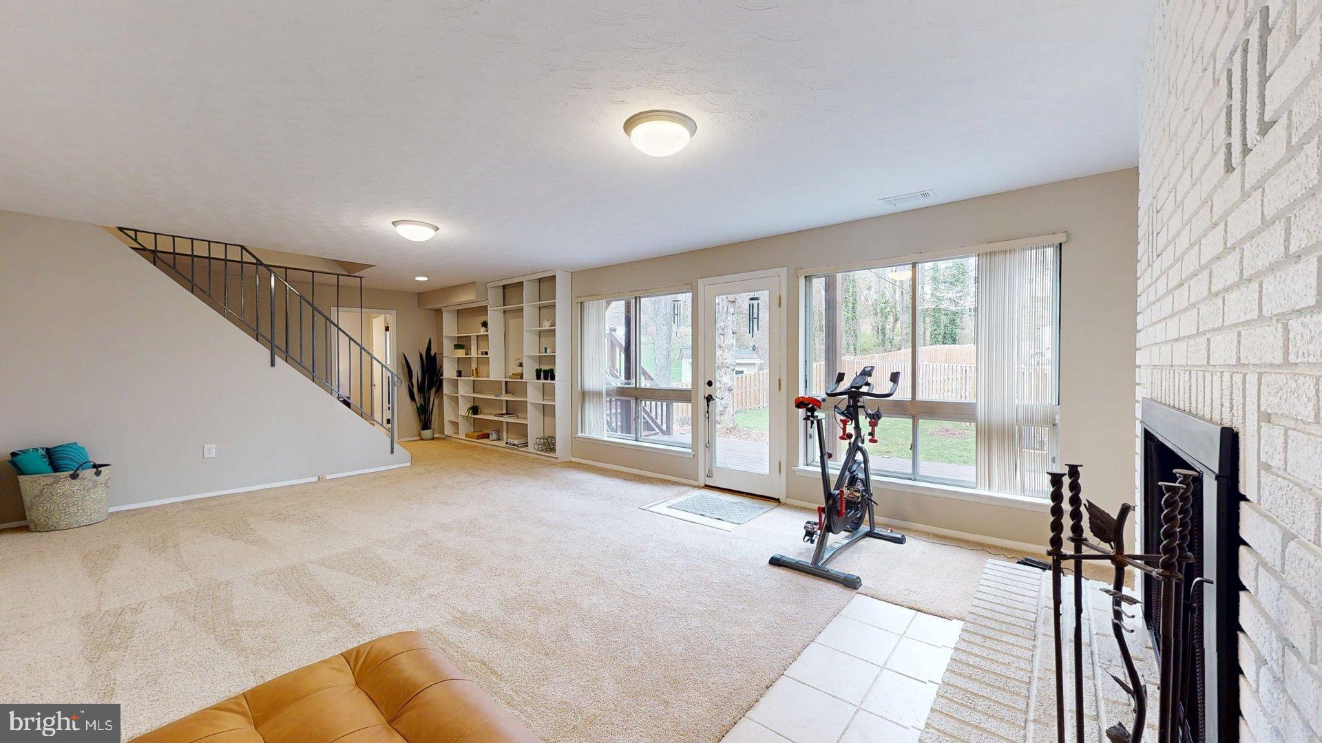 WESTVIEW HILLS - Residential