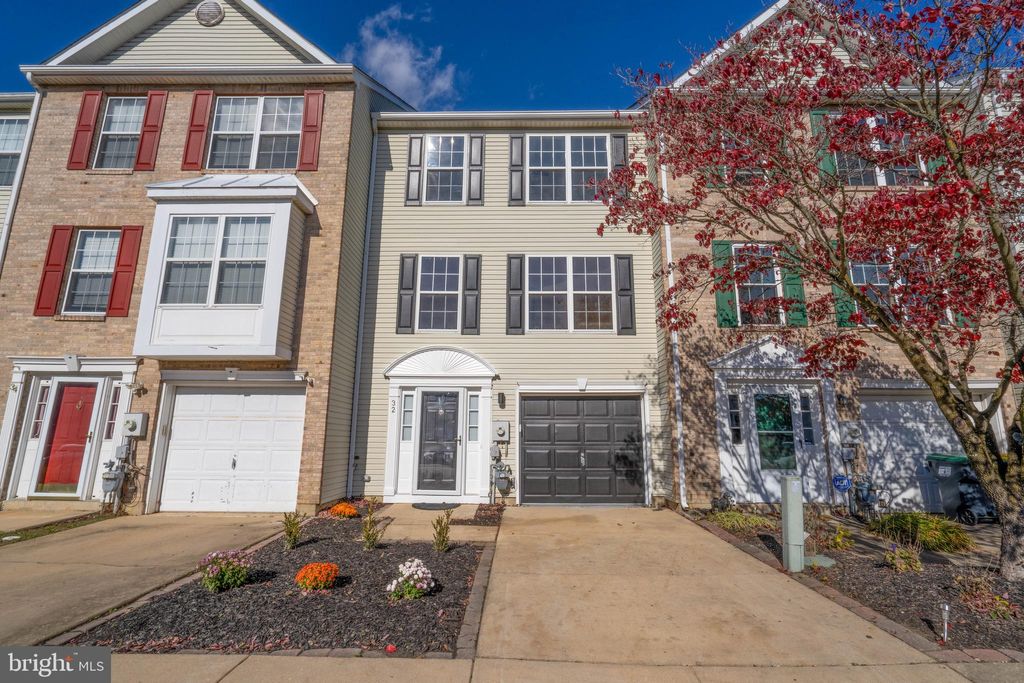 Photo of 32 Chambord Drive, NEWARK, DE 19702 (MLS # DENC2091812)