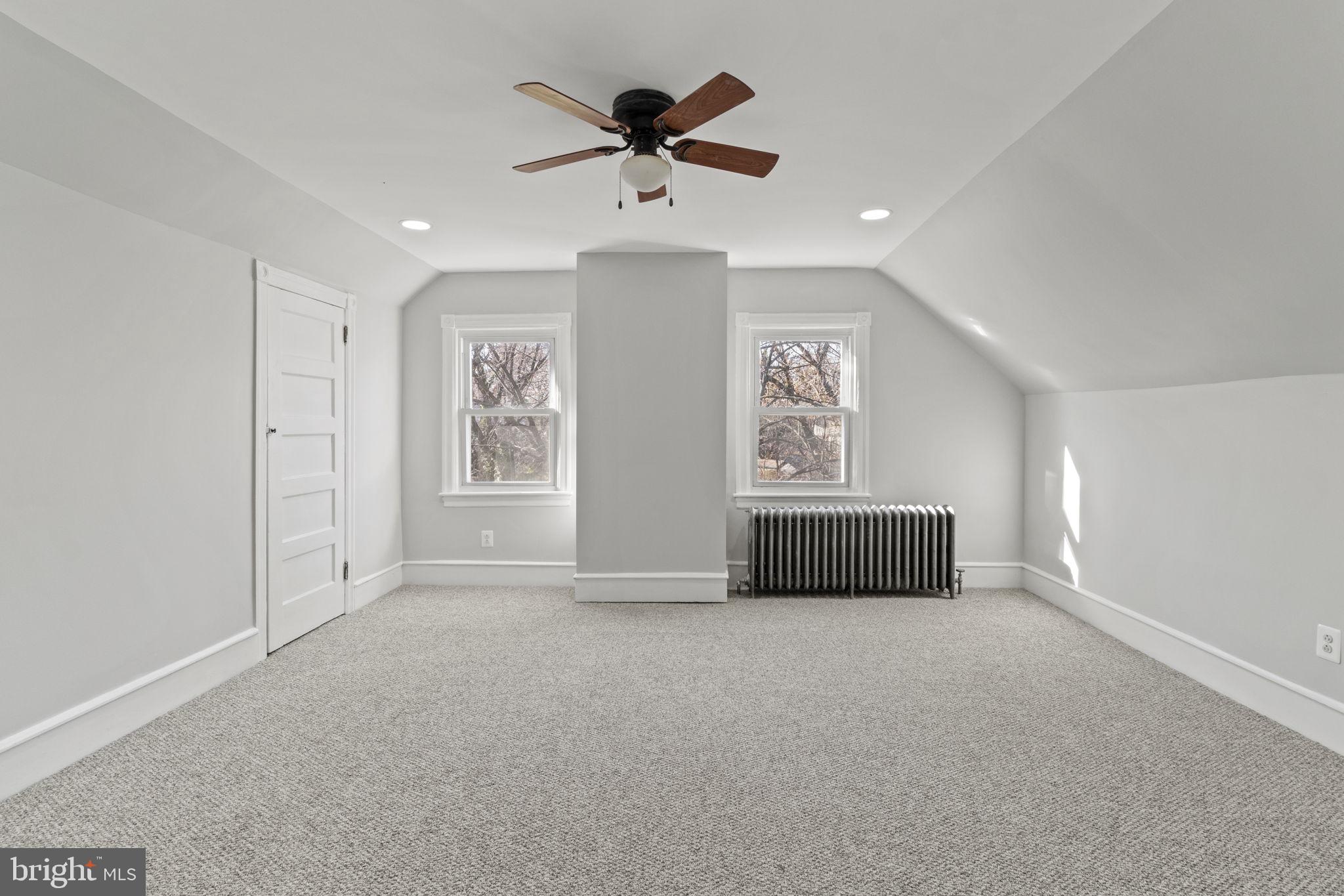 ELKINS PARK - Residential