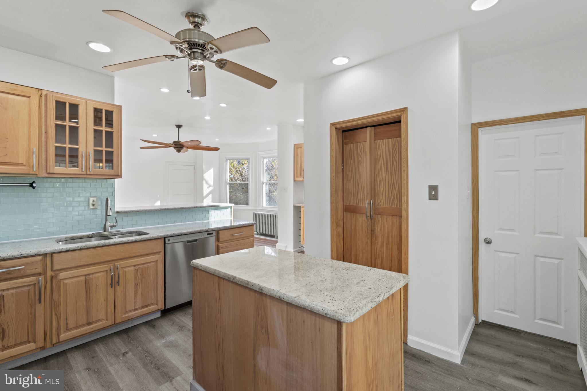 ELKINS PARK - Residential